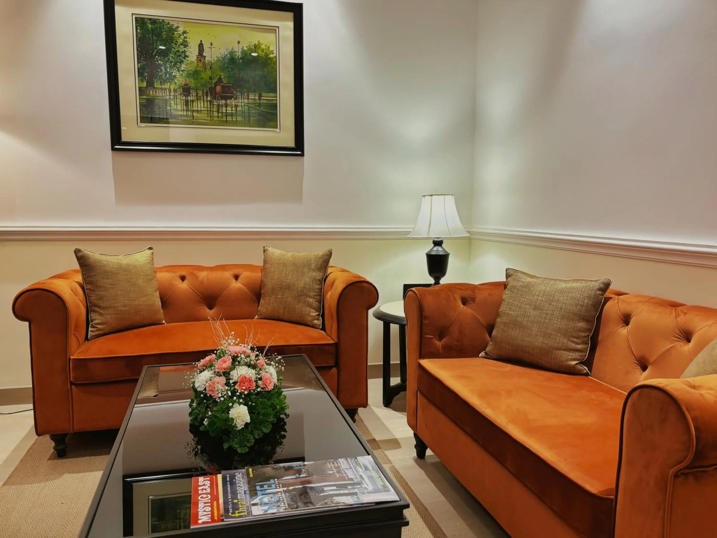 Living room in Peerless Hotel Kolkata