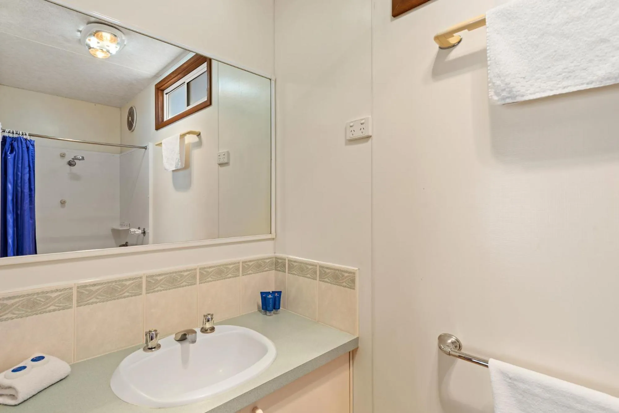 Bathroom in Discovery Parks - Moama West