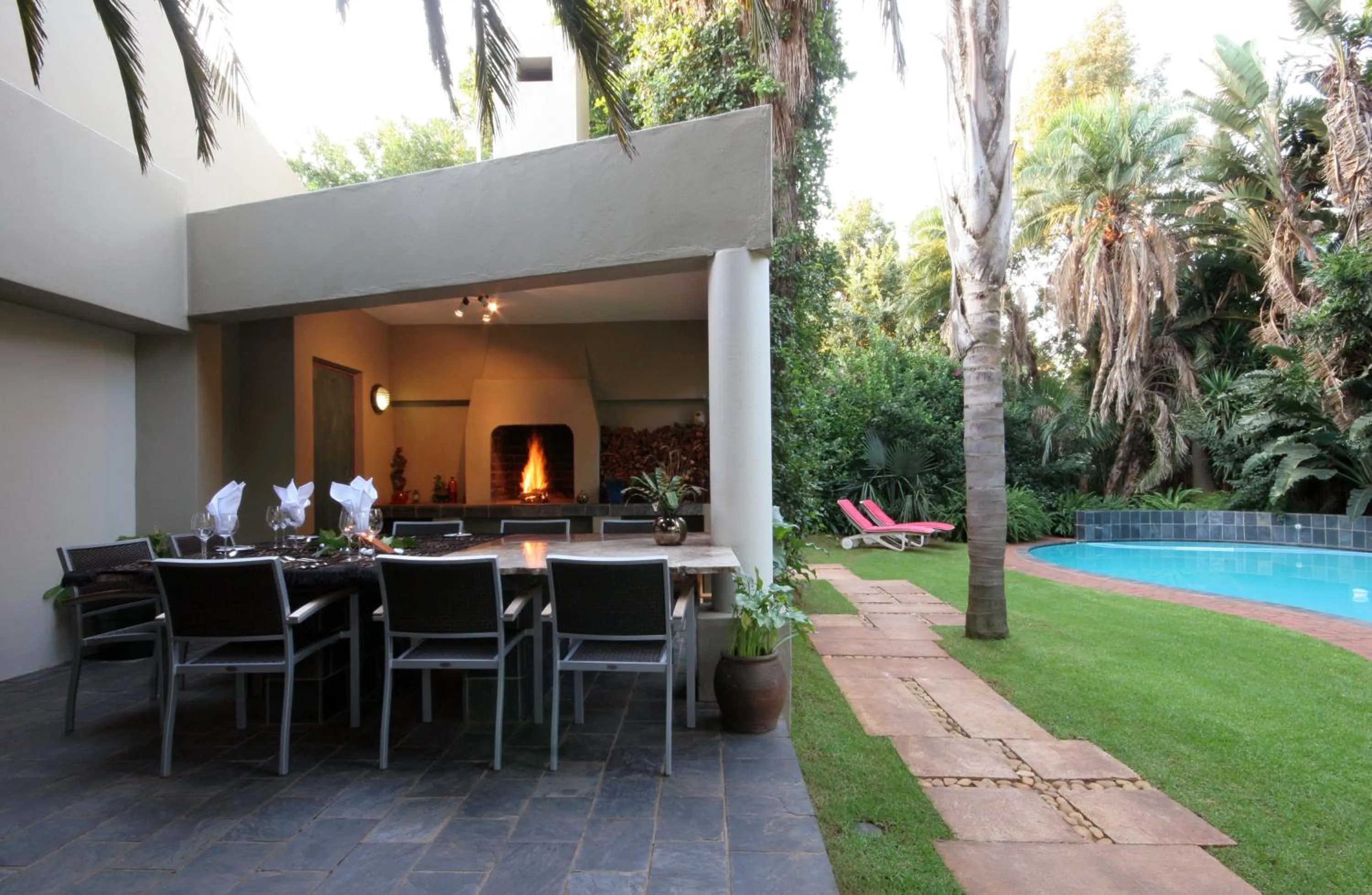 Restaurant/places to eat in African Rock Hotel & Spa, a "Boutique Lifestyle Resort"