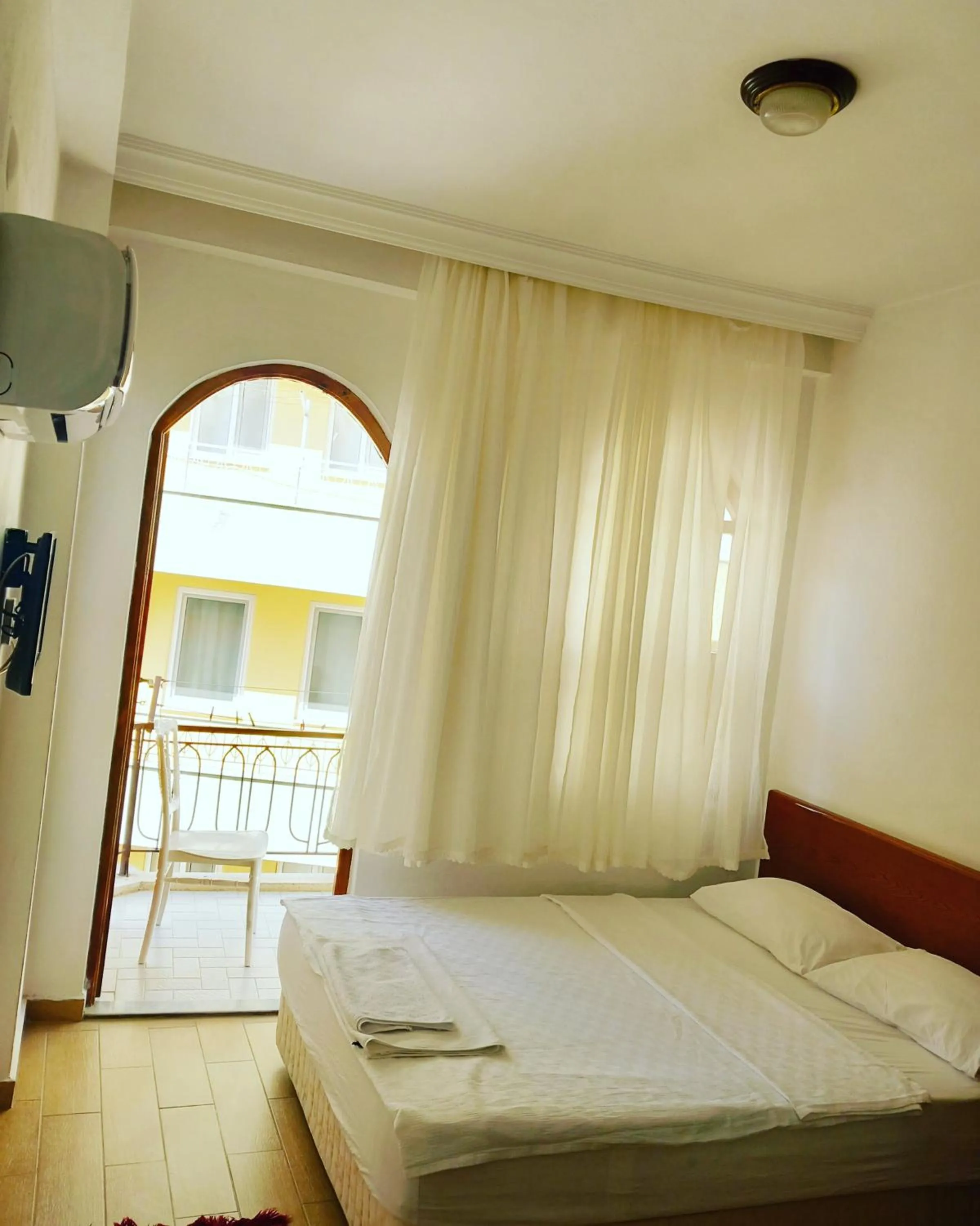 Bed in Hotel Anadolu