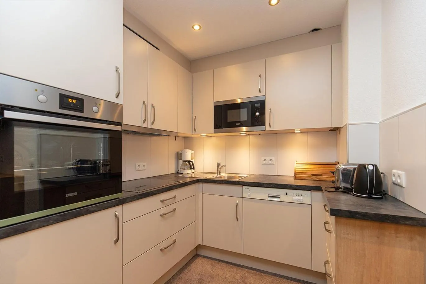 Kitchen or kitchenette in Hotel Garni Försterheim