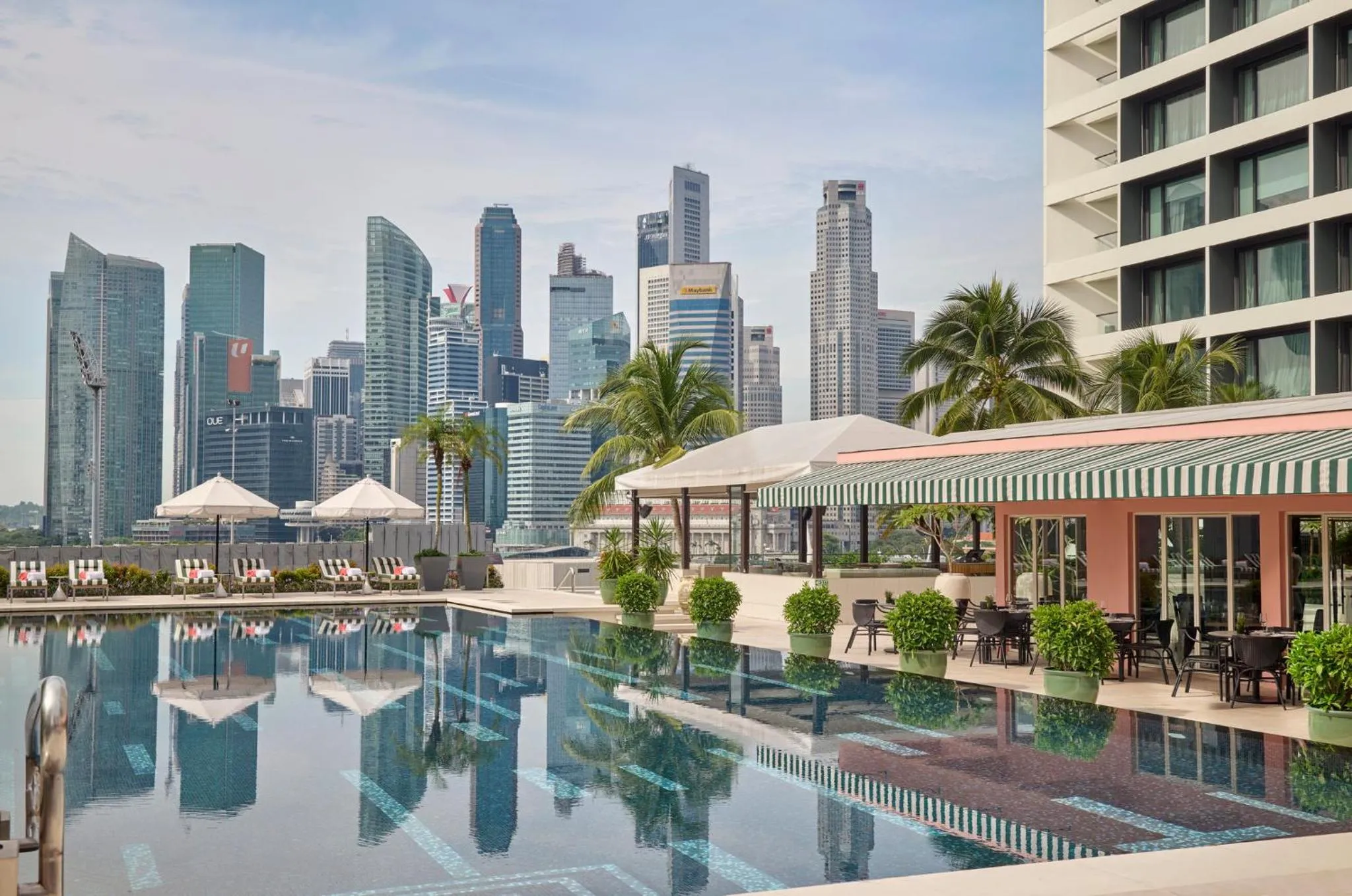 Swimming pool in Mandarin Oriental, Singapore