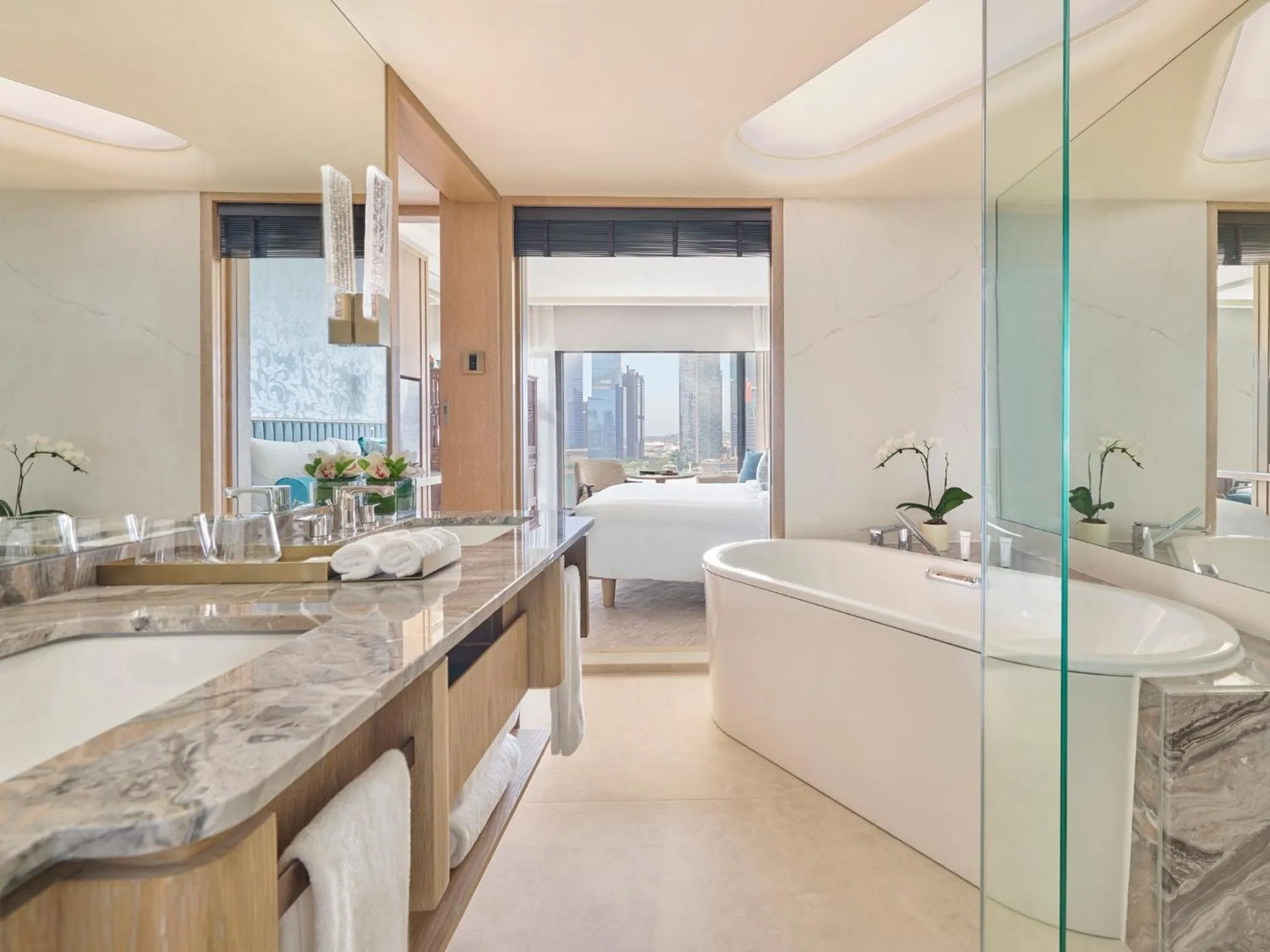 Bathroom, Bed in Mandarin Oriental, Singapore