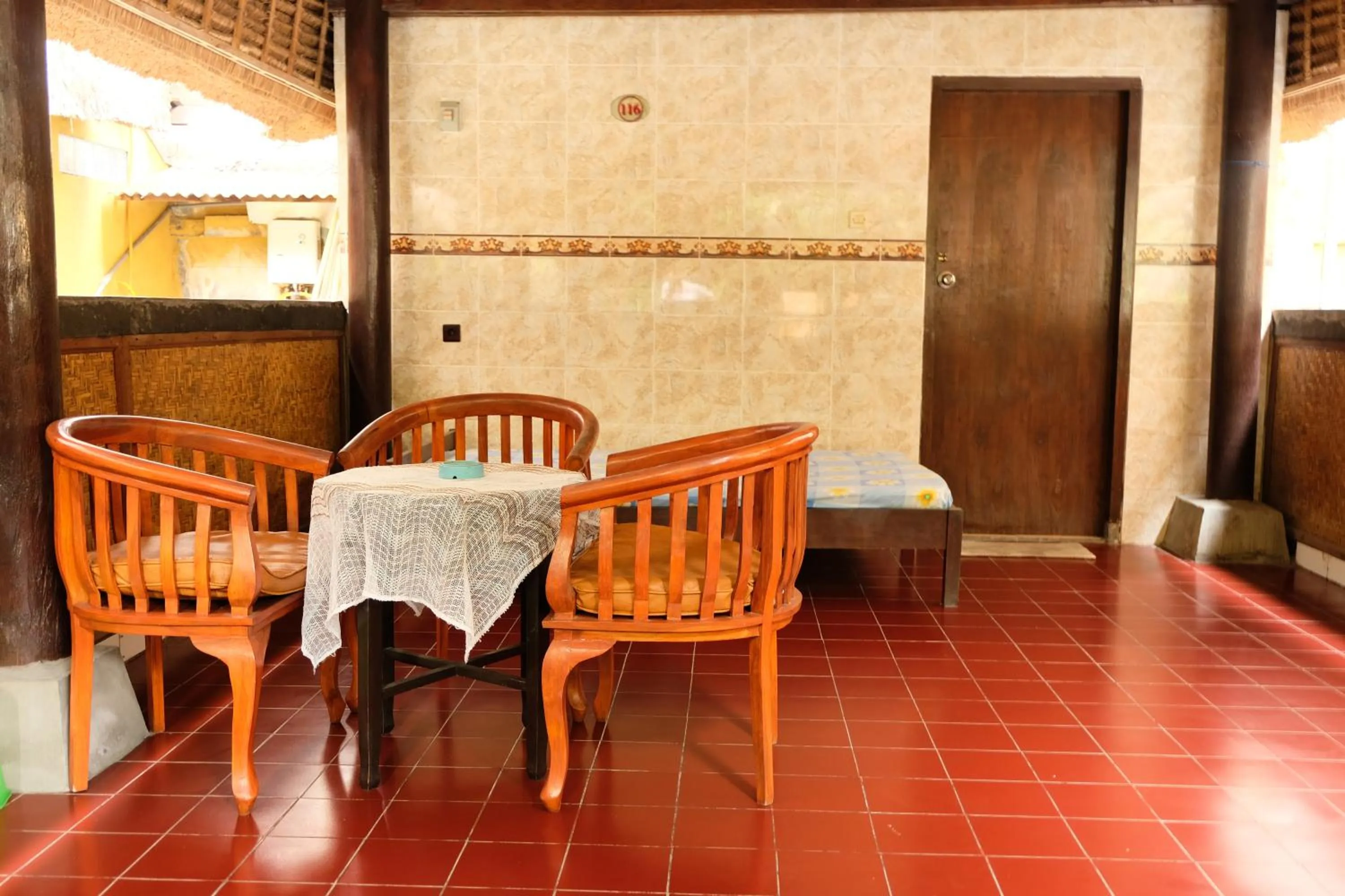 Living room in Kerti Beach Bungalow and Restaurant