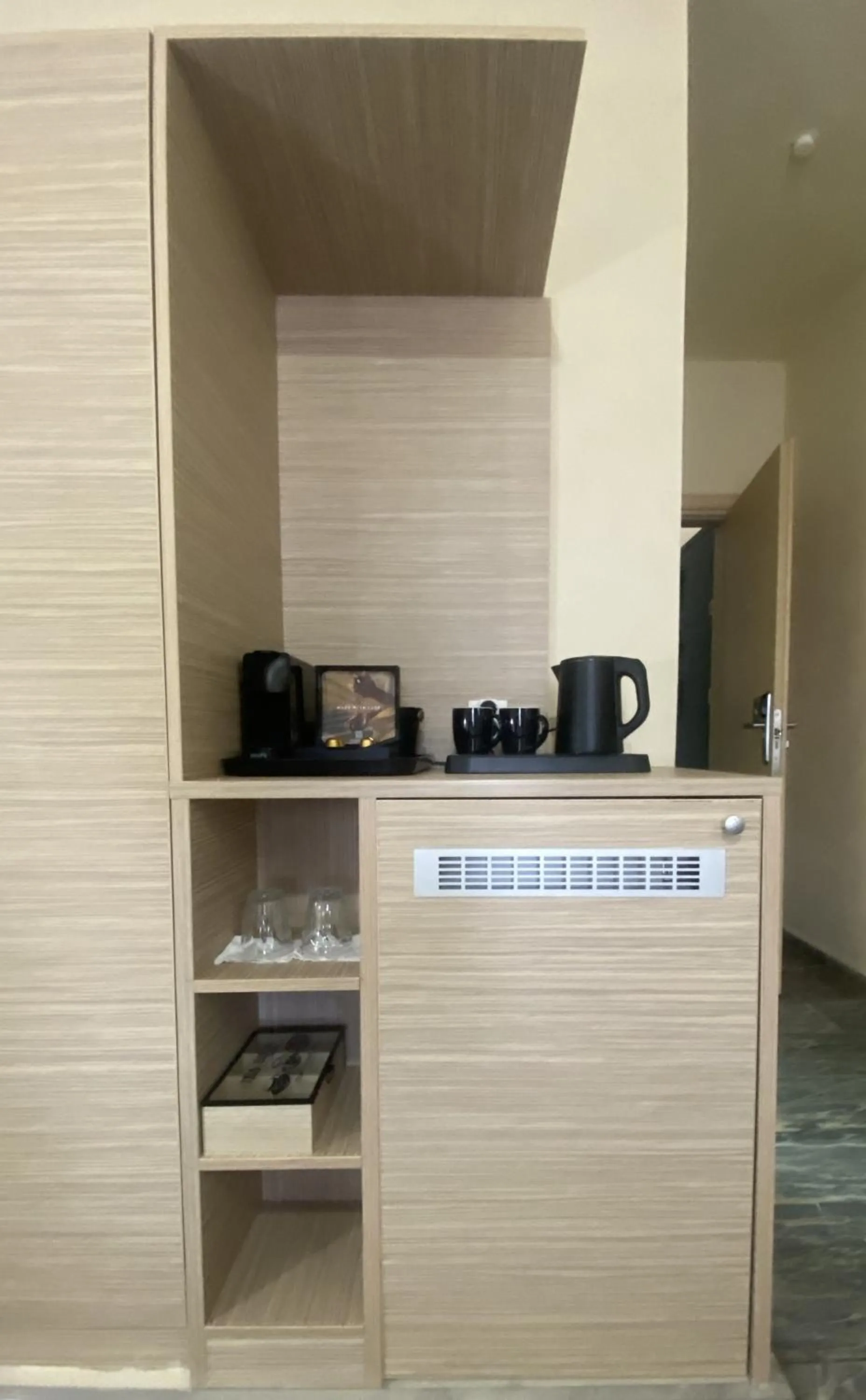 Coffee/tea facilities in Thalia deco City & Beach Hotel
