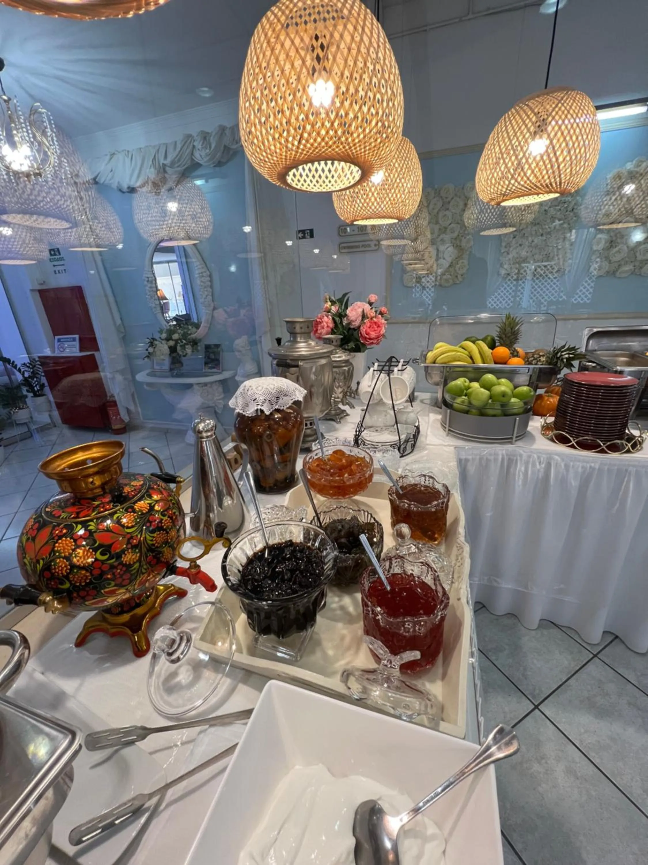 Restaurant/places to eat in Thalia deco City & Beach Hotel