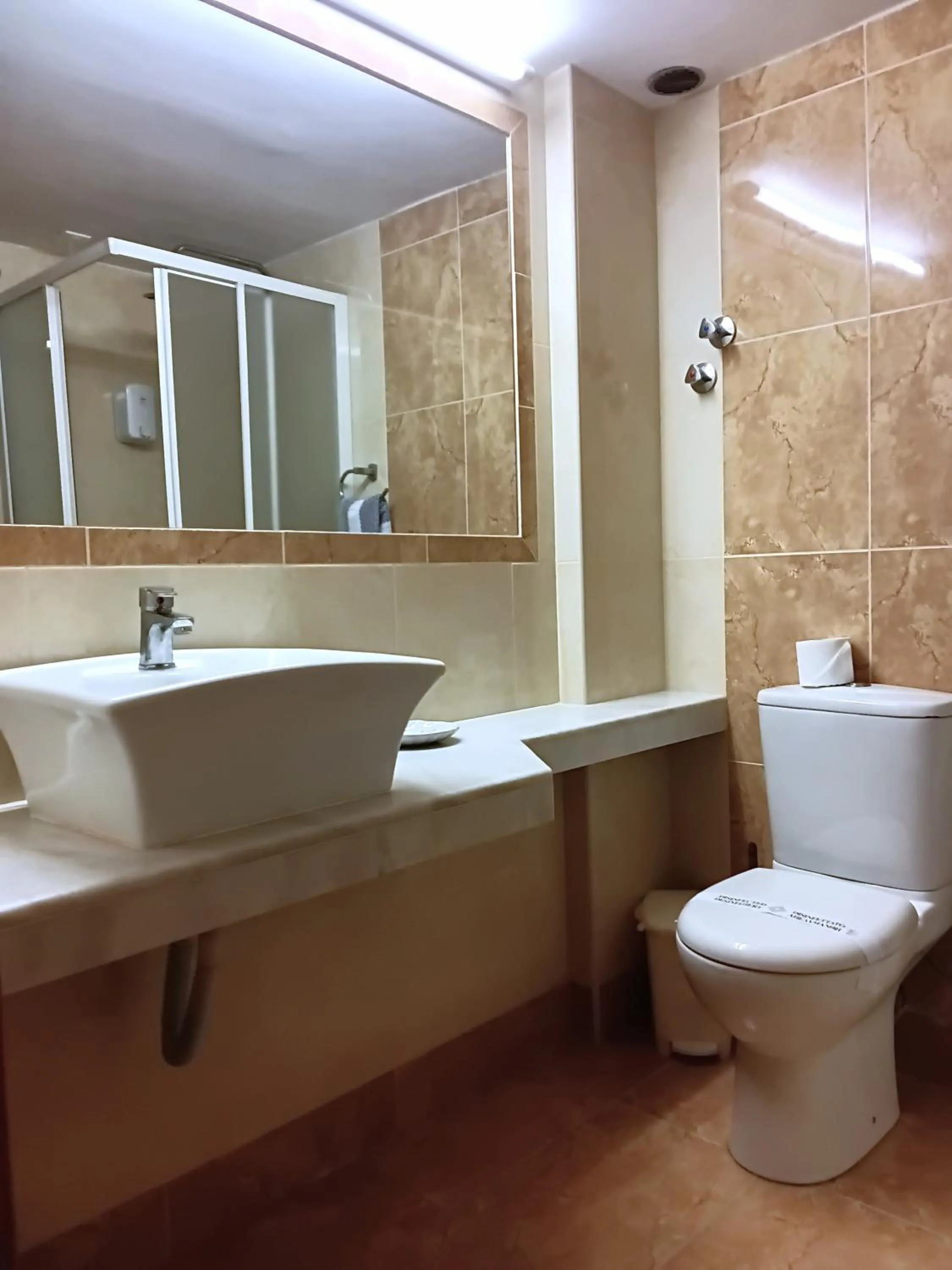 Toilet in Thalia deco City & Beach Hotel