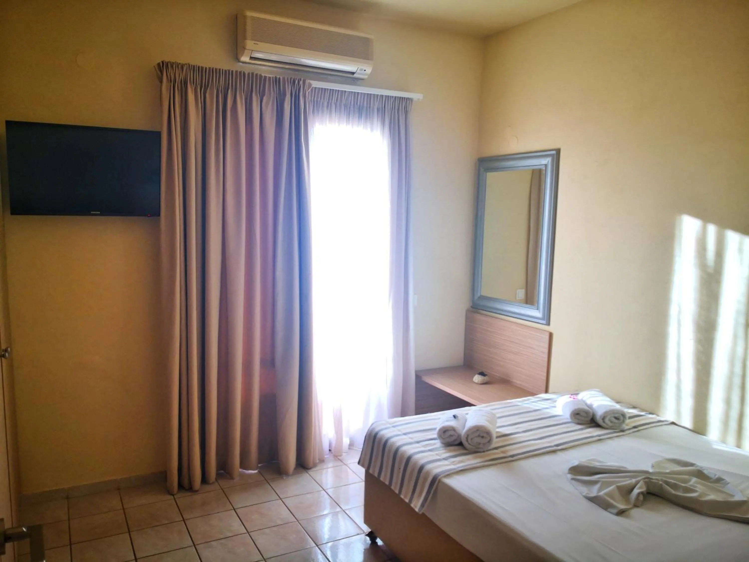 Bed in Thalia deco City & Beach Hotel