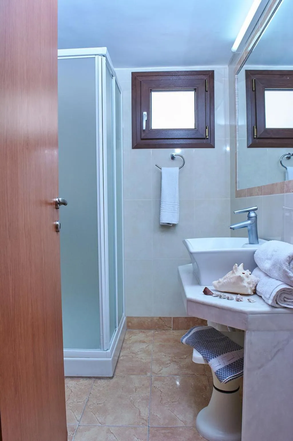 Bathroom in Thalia deco City & Beach Hotel