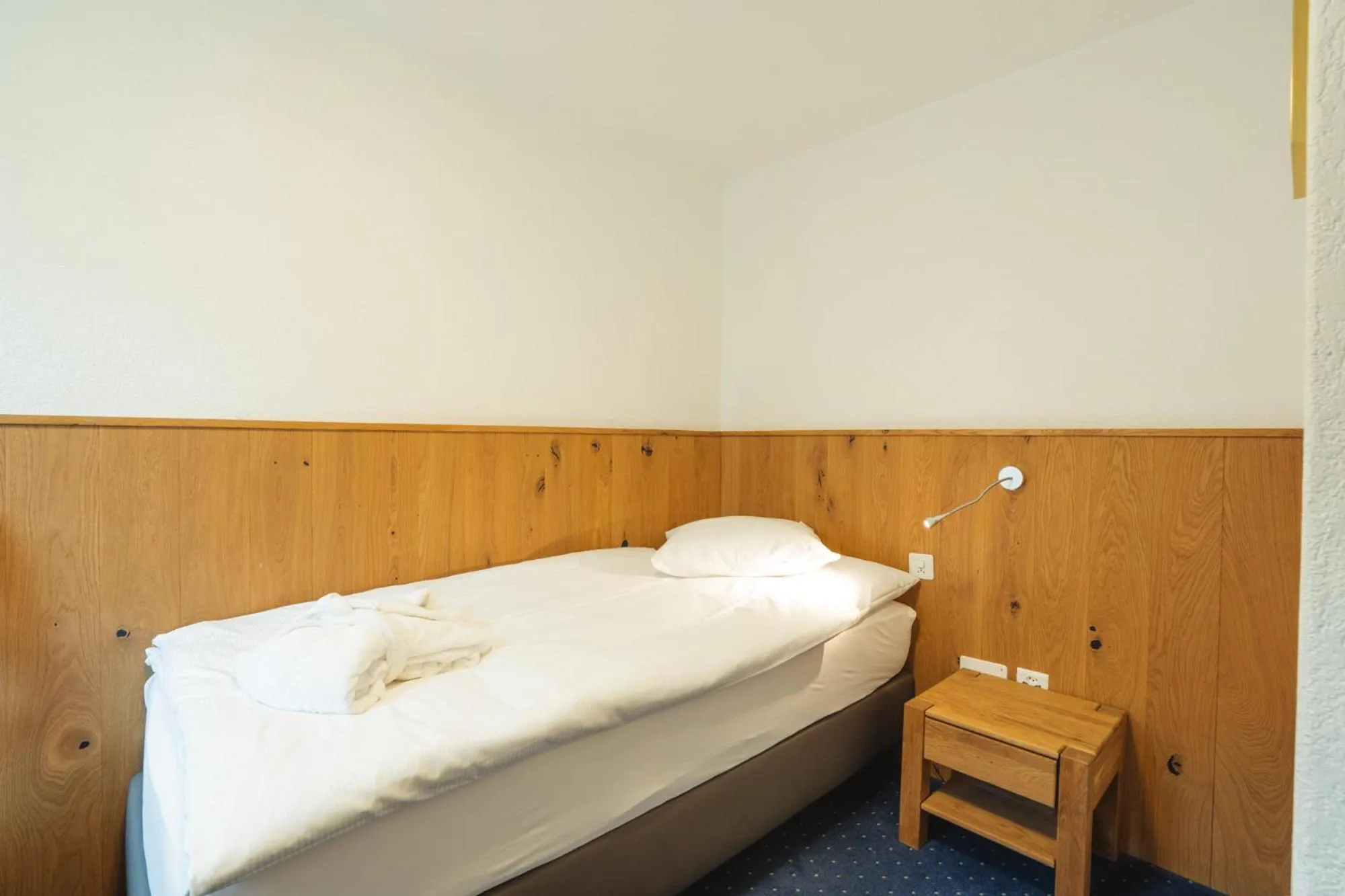 Bedroom, Bed in Hotel Matterhornblick