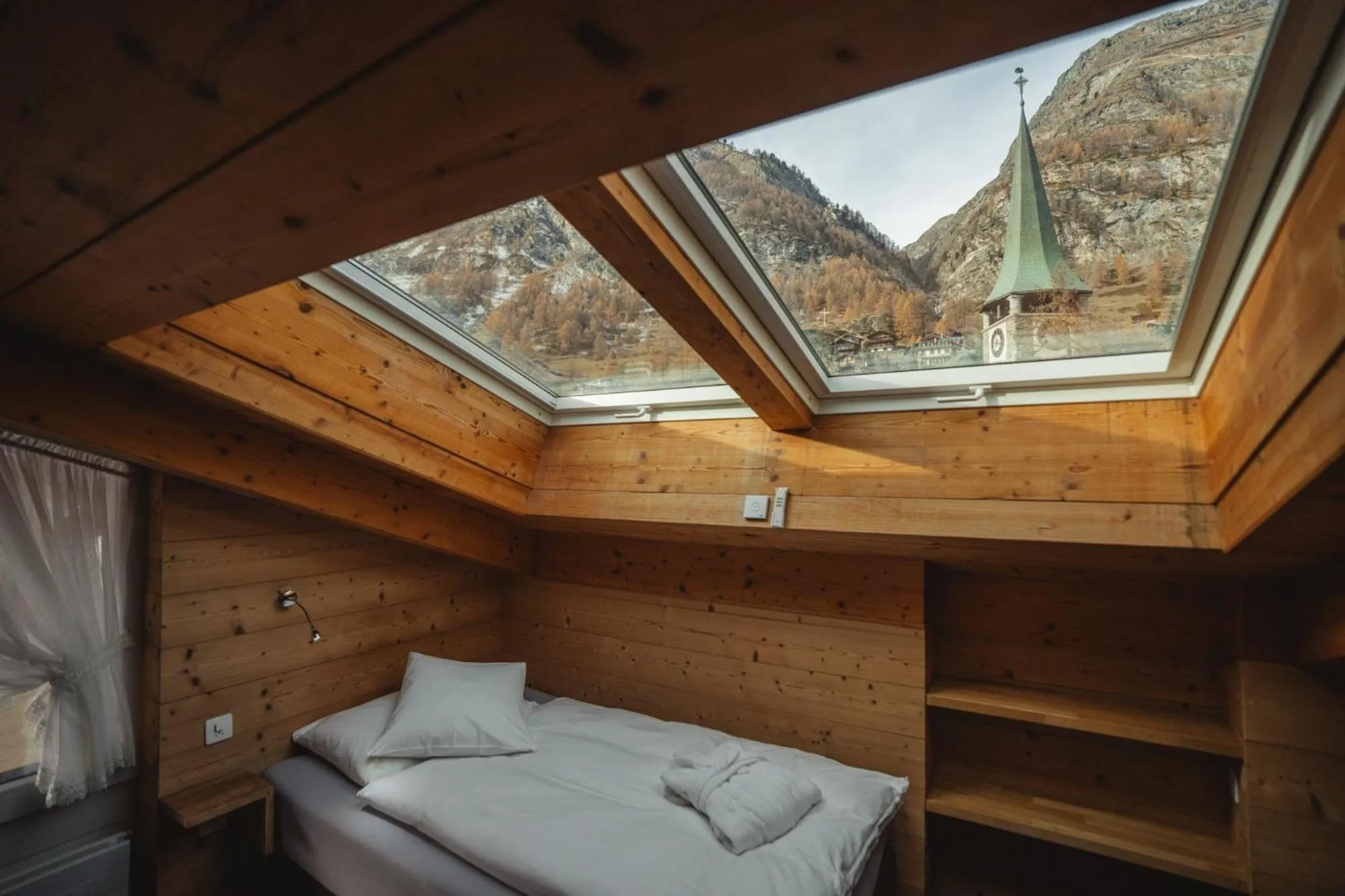 View (from property/room), Bed in Hotel Matterhornblick