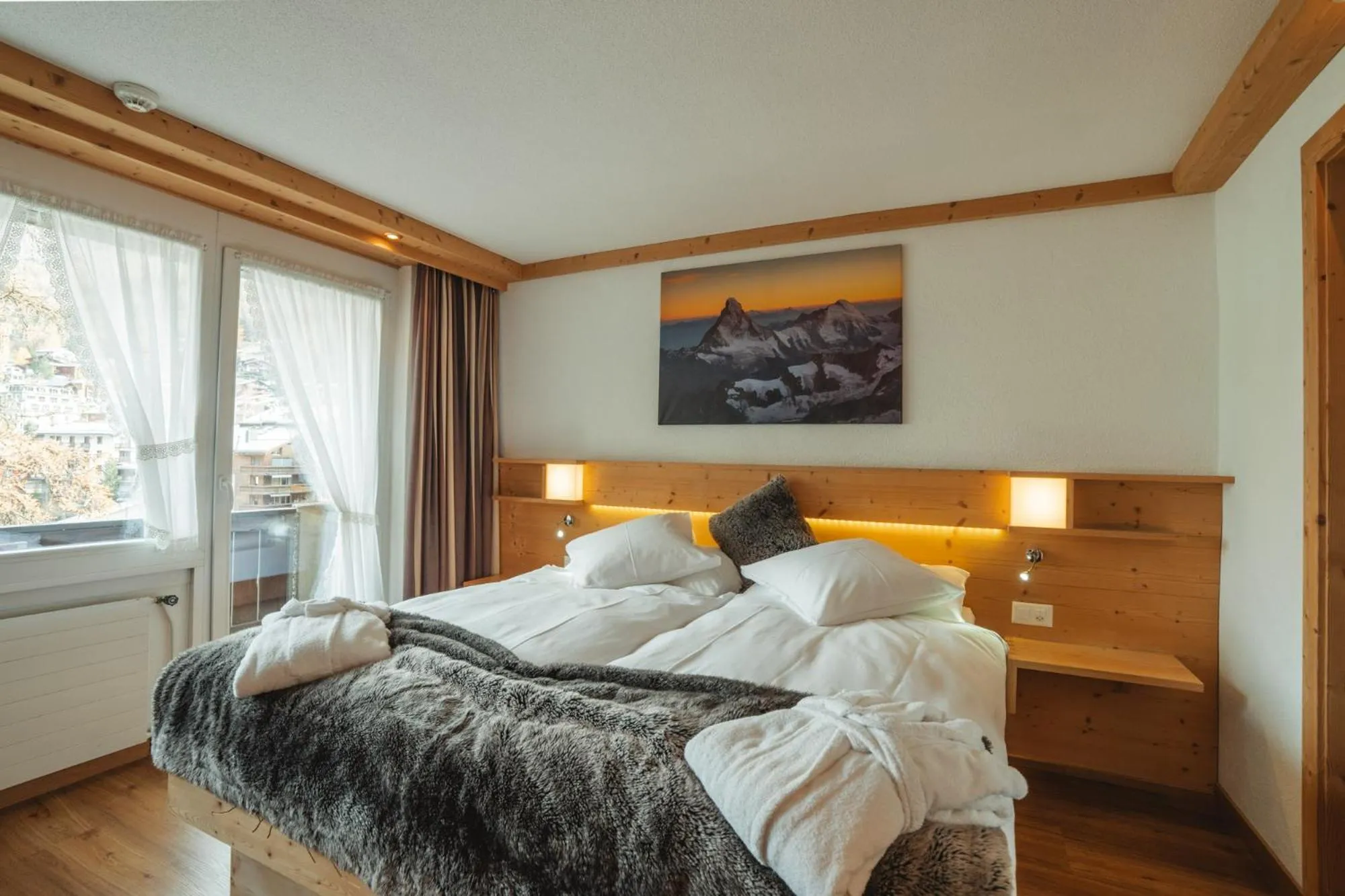 Bedroom, Bed in Hotel Matterhornblick