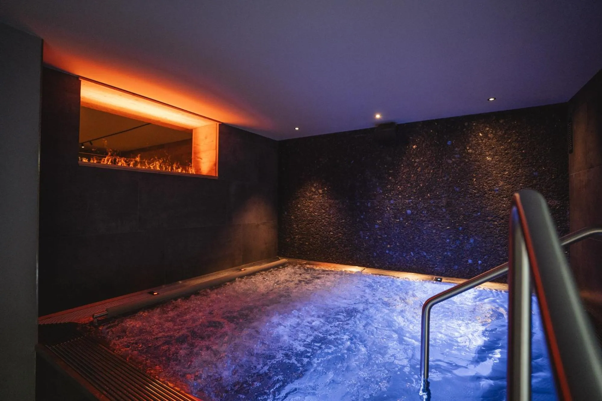 Hot Tub in Hotel Matterhornblick