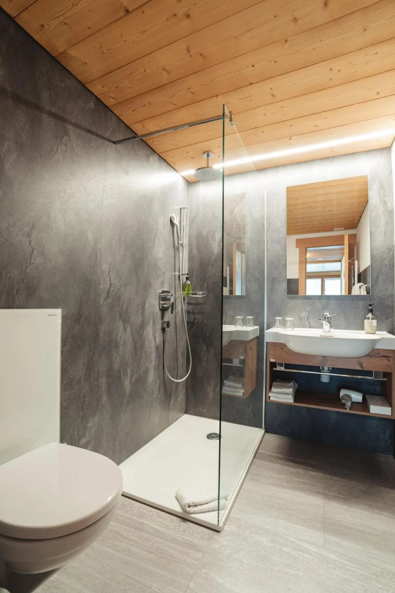 Bathroom in Hotel Matterhornblick