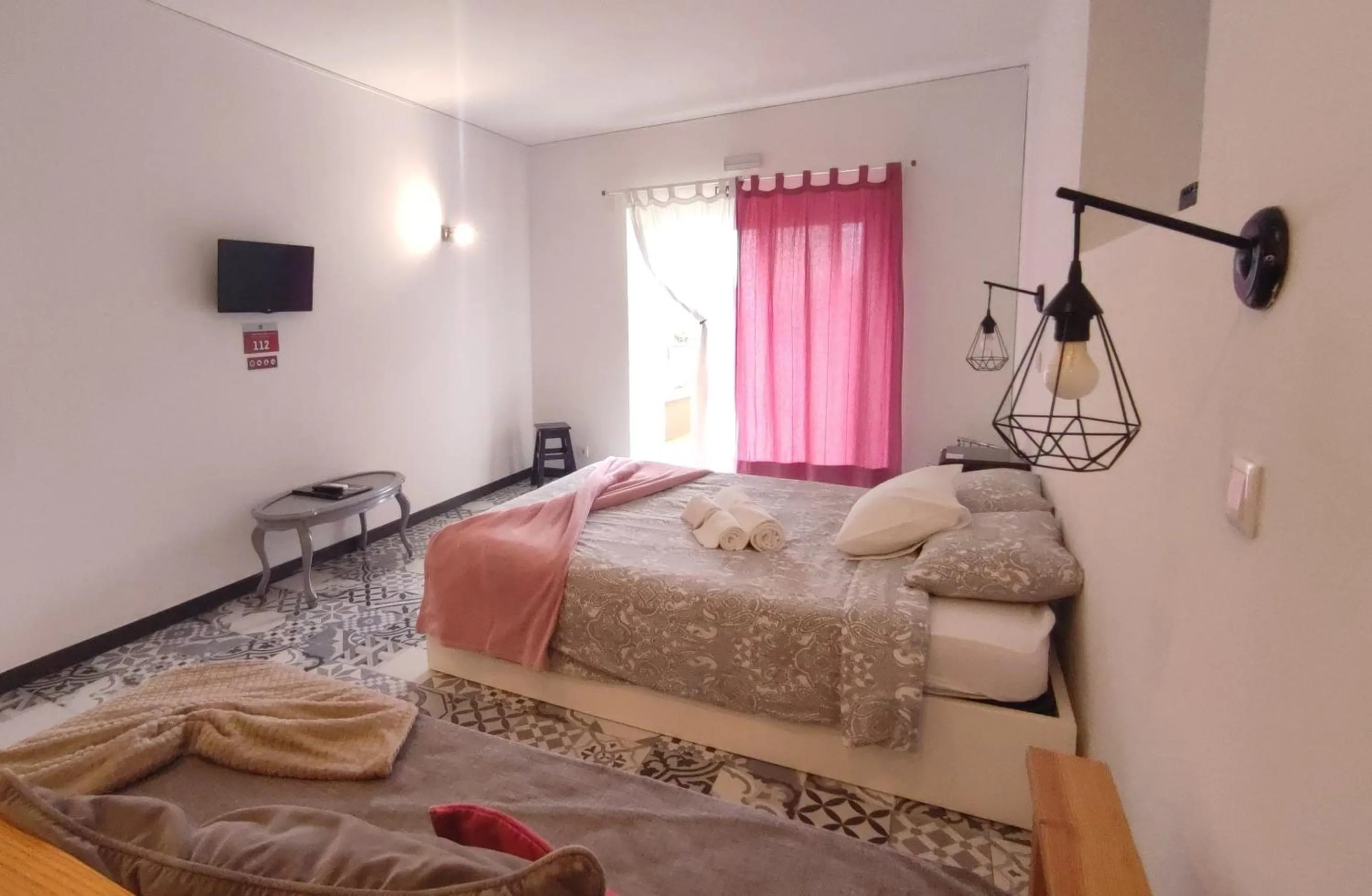 Bedroom, Bed in Villas de Cintra