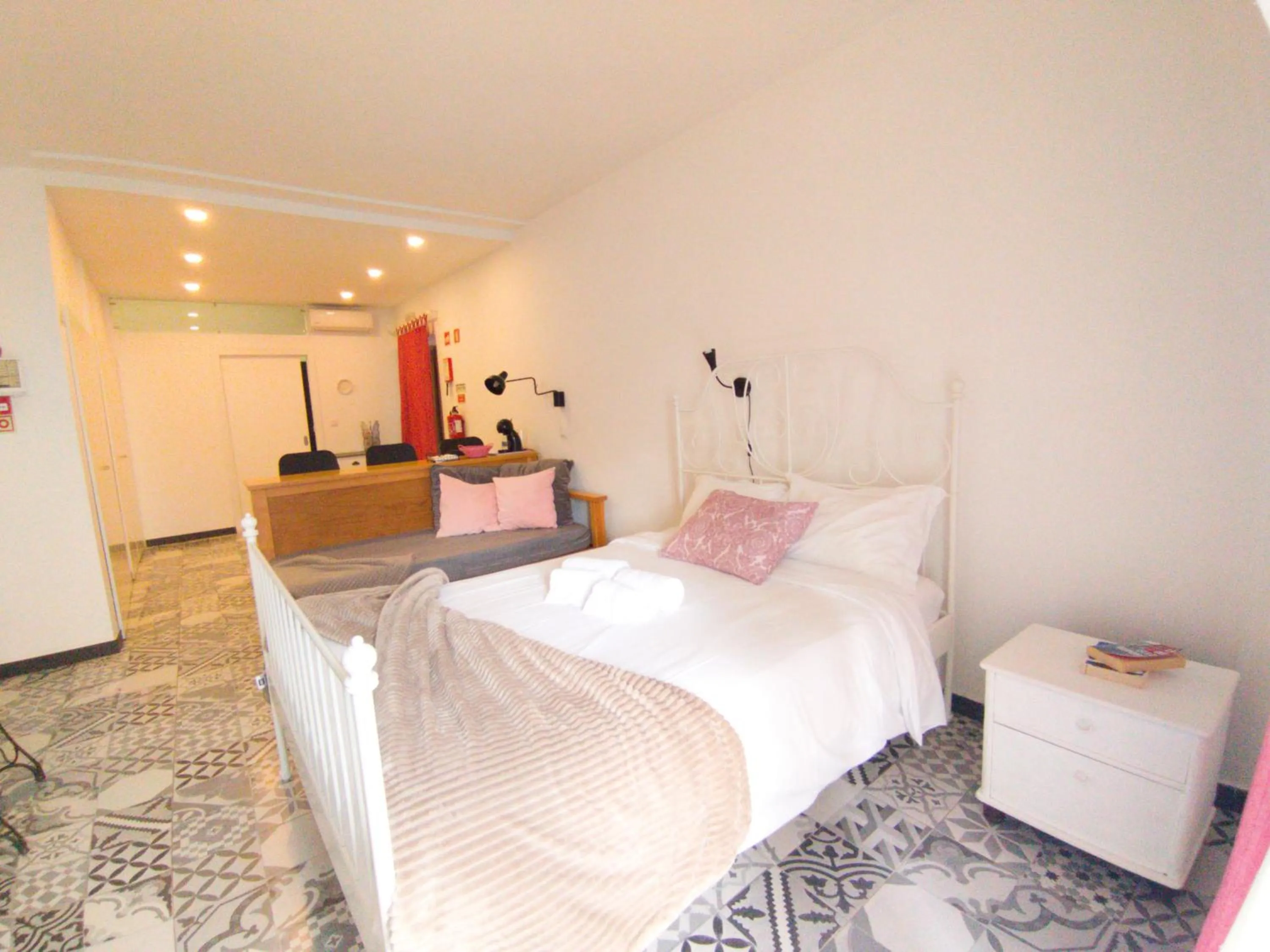 Bedroom, Bed in Villas de Cintra