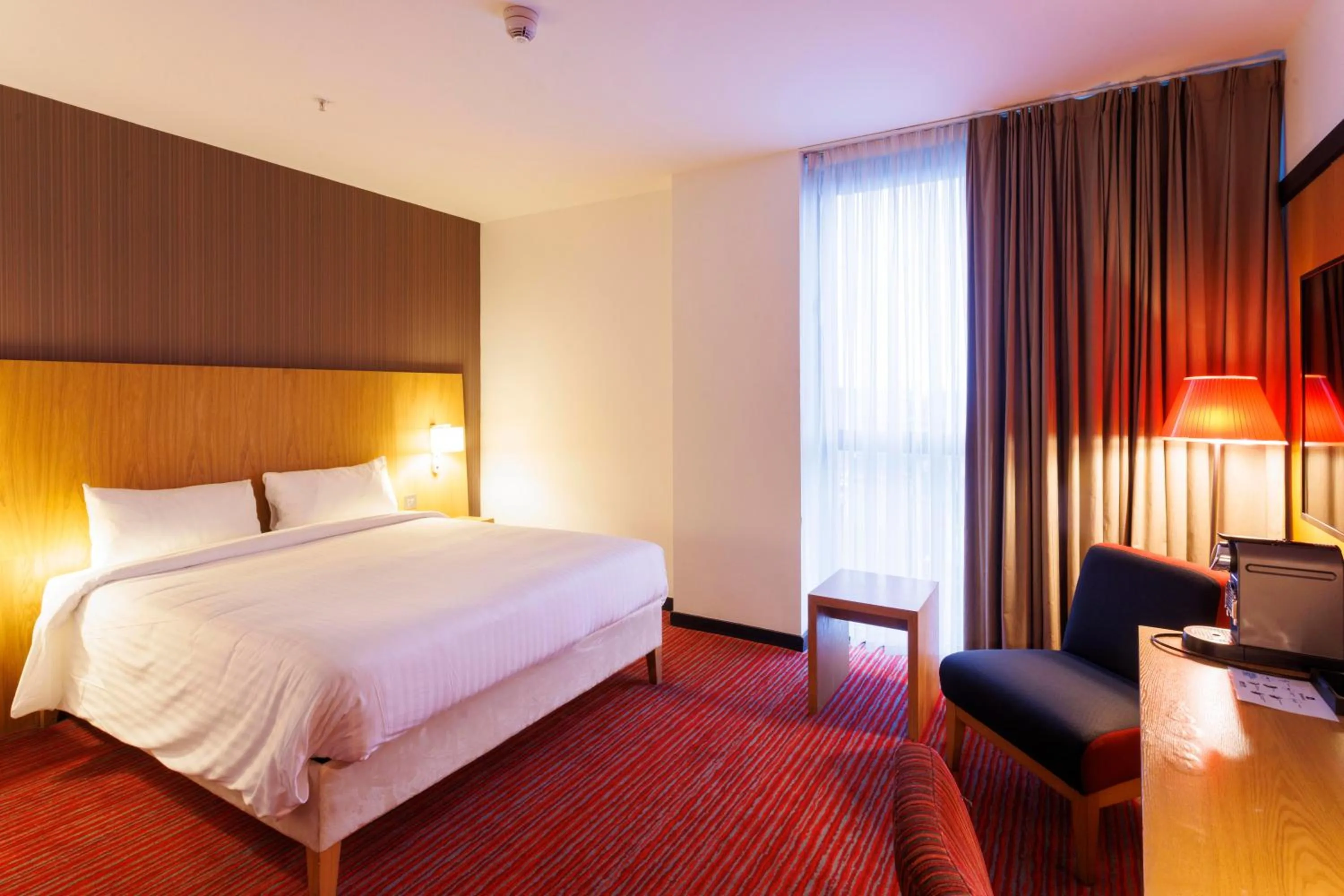 Bed in Park Inn by Radisson Aberdeen