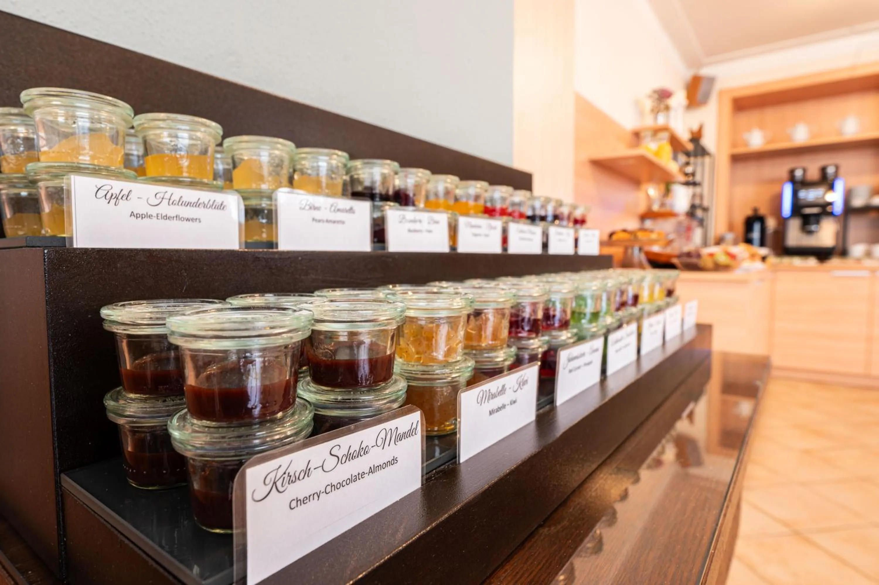 Breakfast in Gästehaus Zehmerhof bei Erding