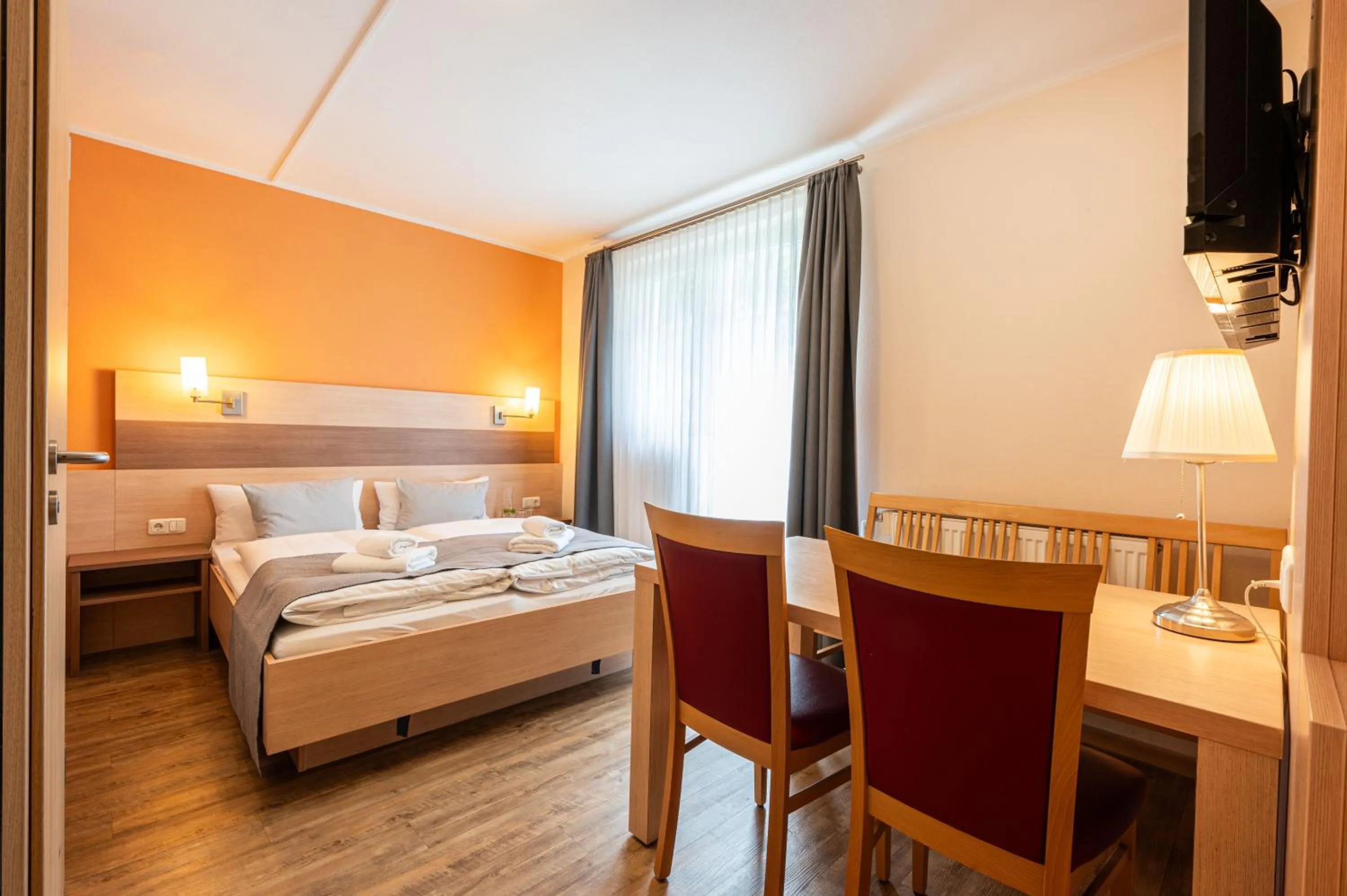 Bed in Gästehaus Zehmerhof bei Erding