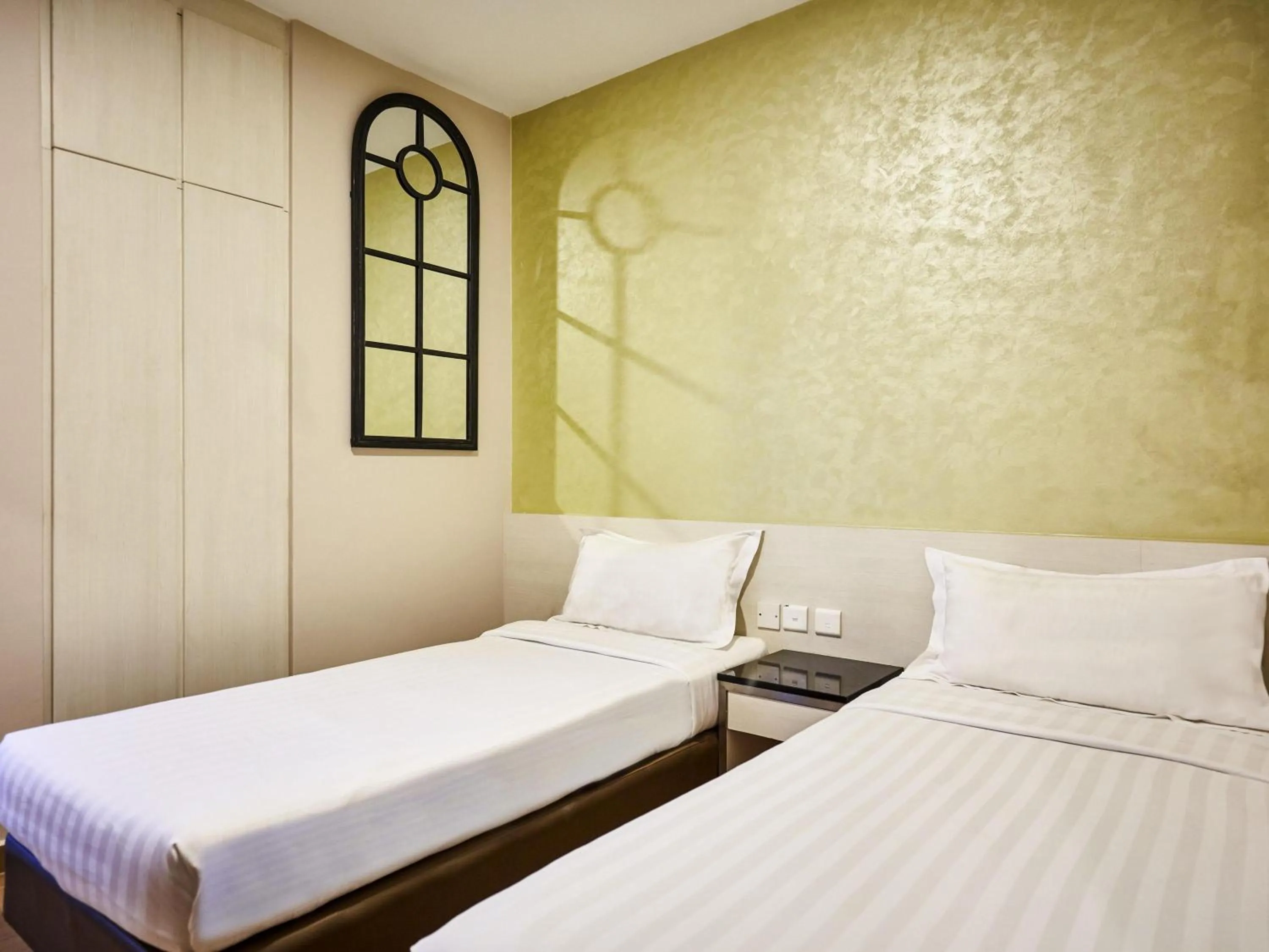 Bedroom, Bed in ibis budget Singapore West Coast