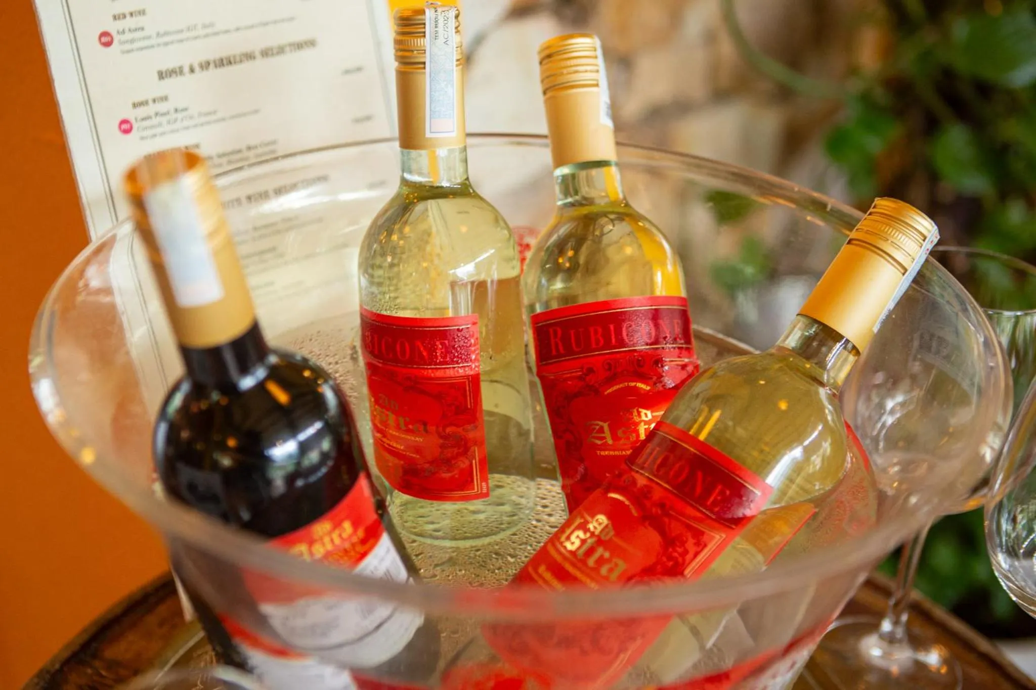 Lounge or bar in Victory Road Villas