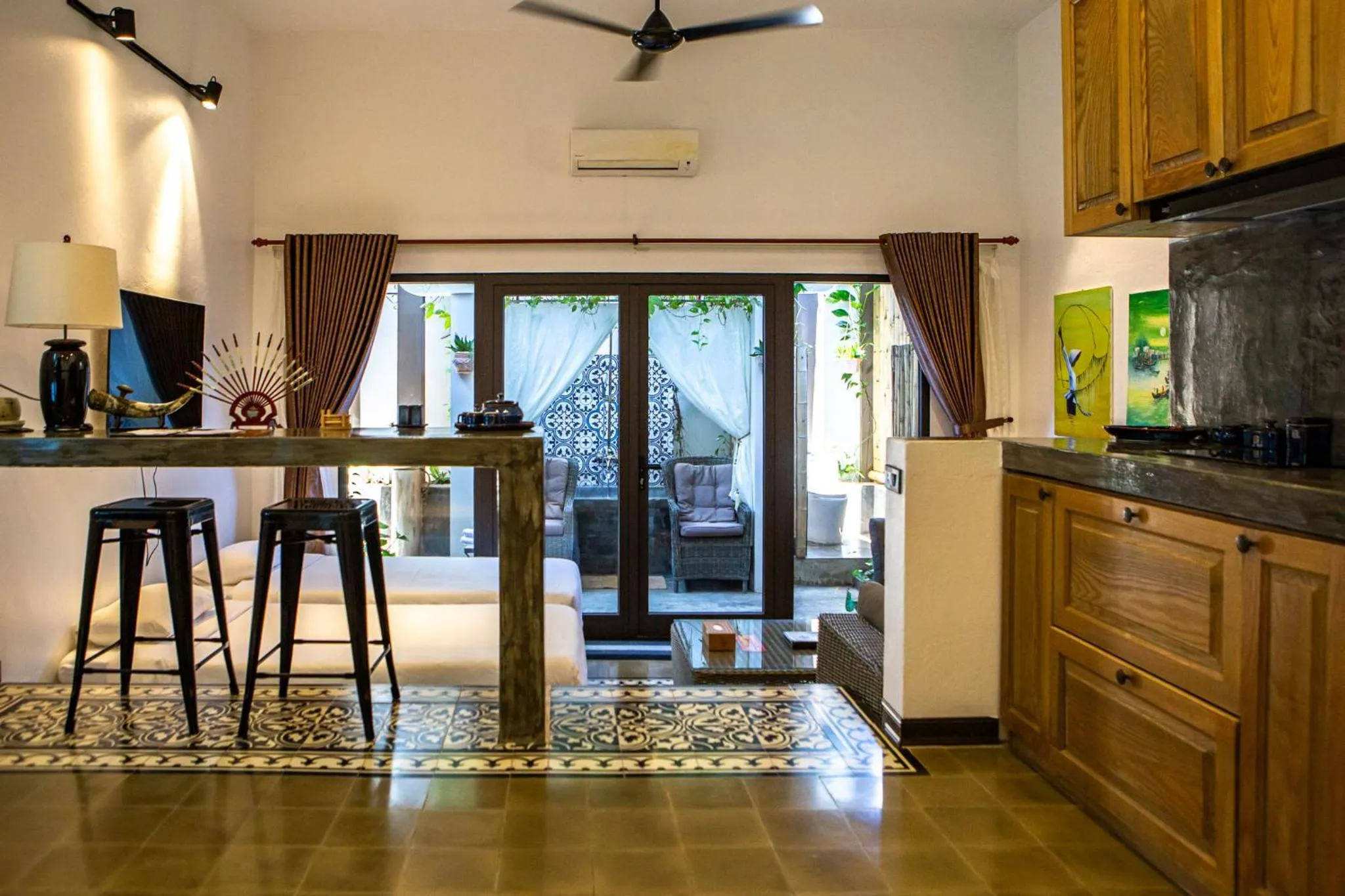 Kitchen or kitchenette in Victory Road Villas