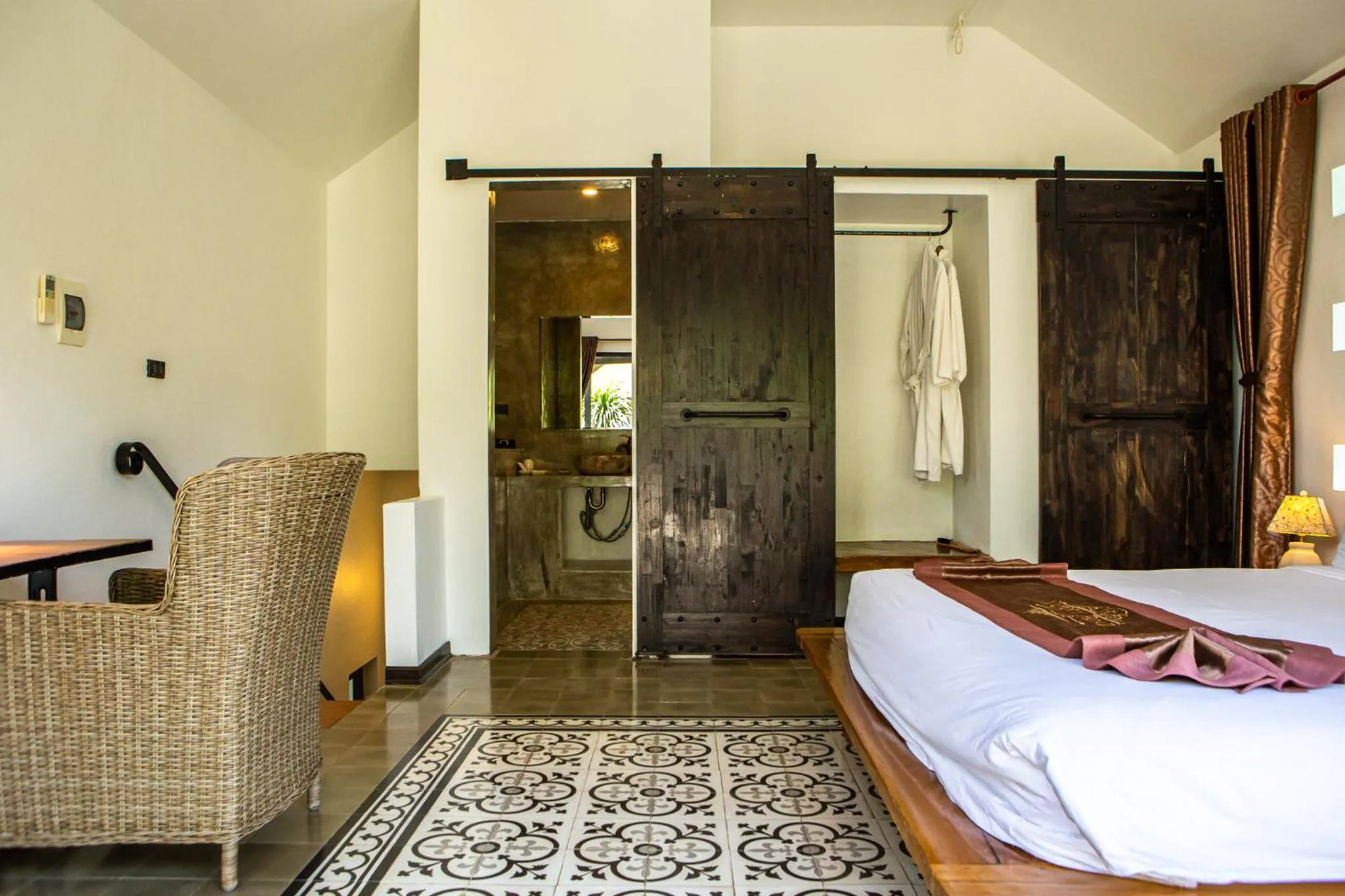 Bedroom, Bed in Victory Road Villas