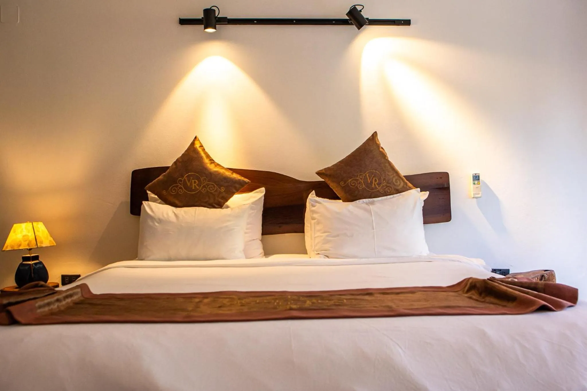 Bedroom, Bed in Victory Road Villas