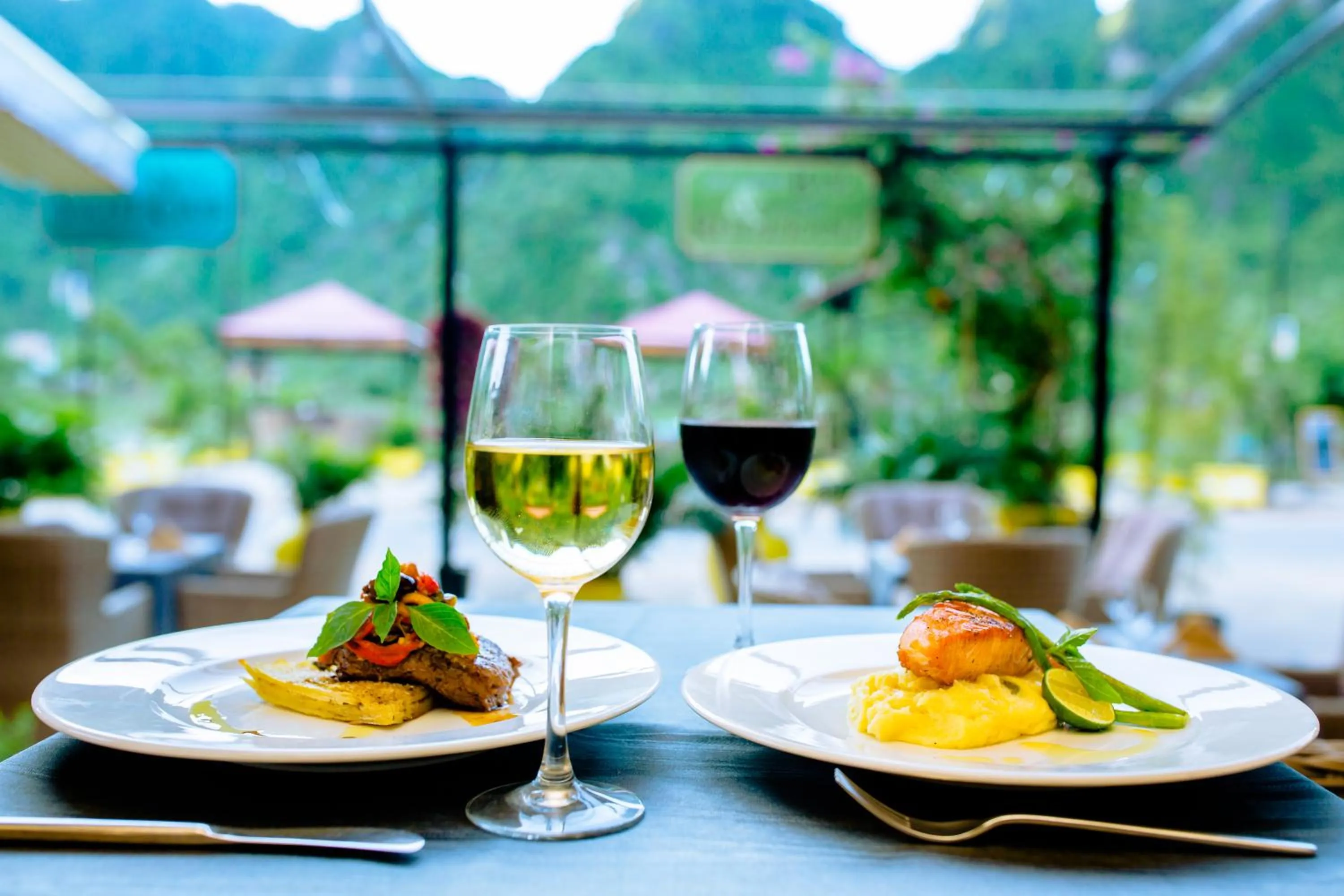 Food and drinks in Victory Road Villas