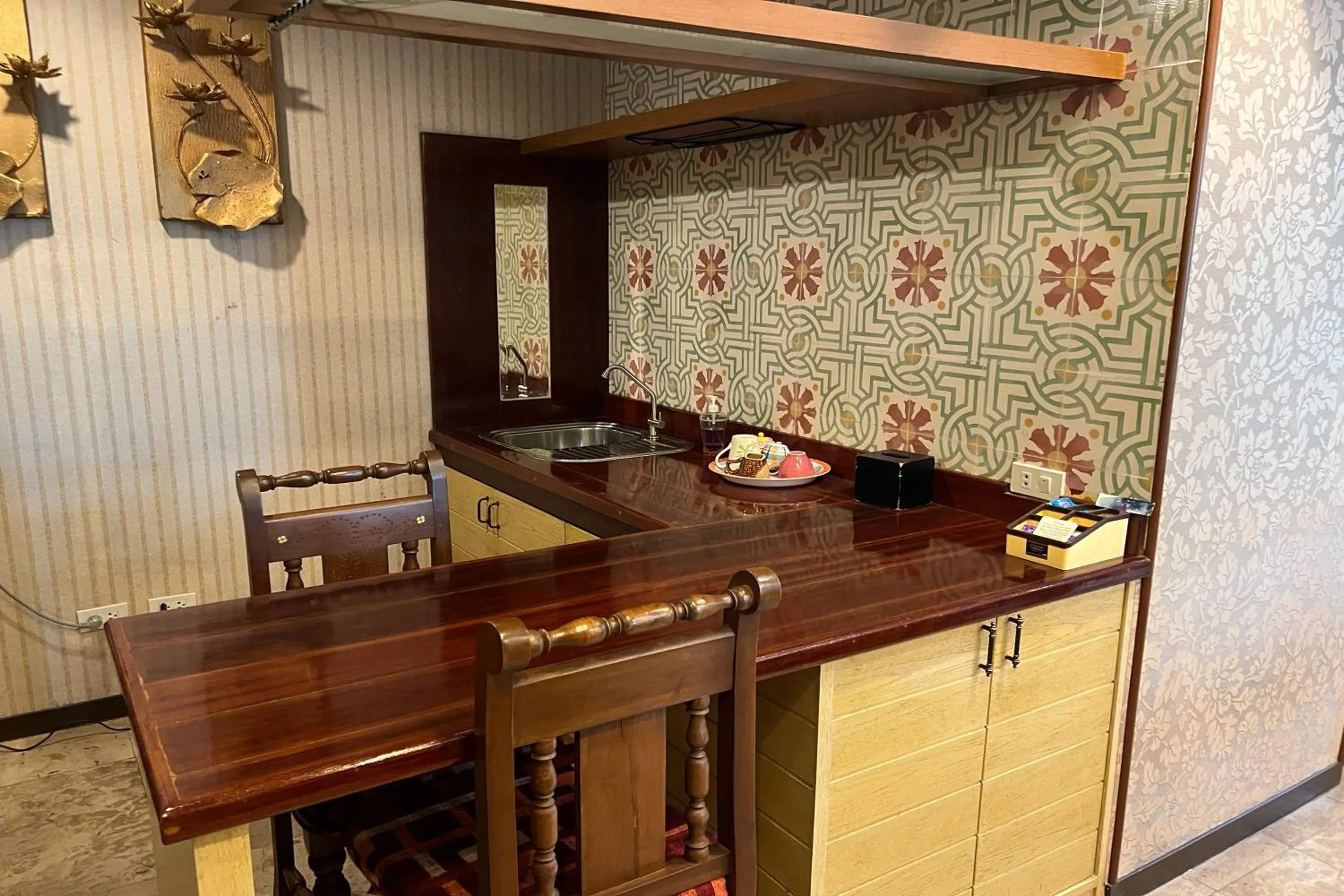 Kitchen or kitchenette in Sabai Sabai@Sukhumvit Hotel