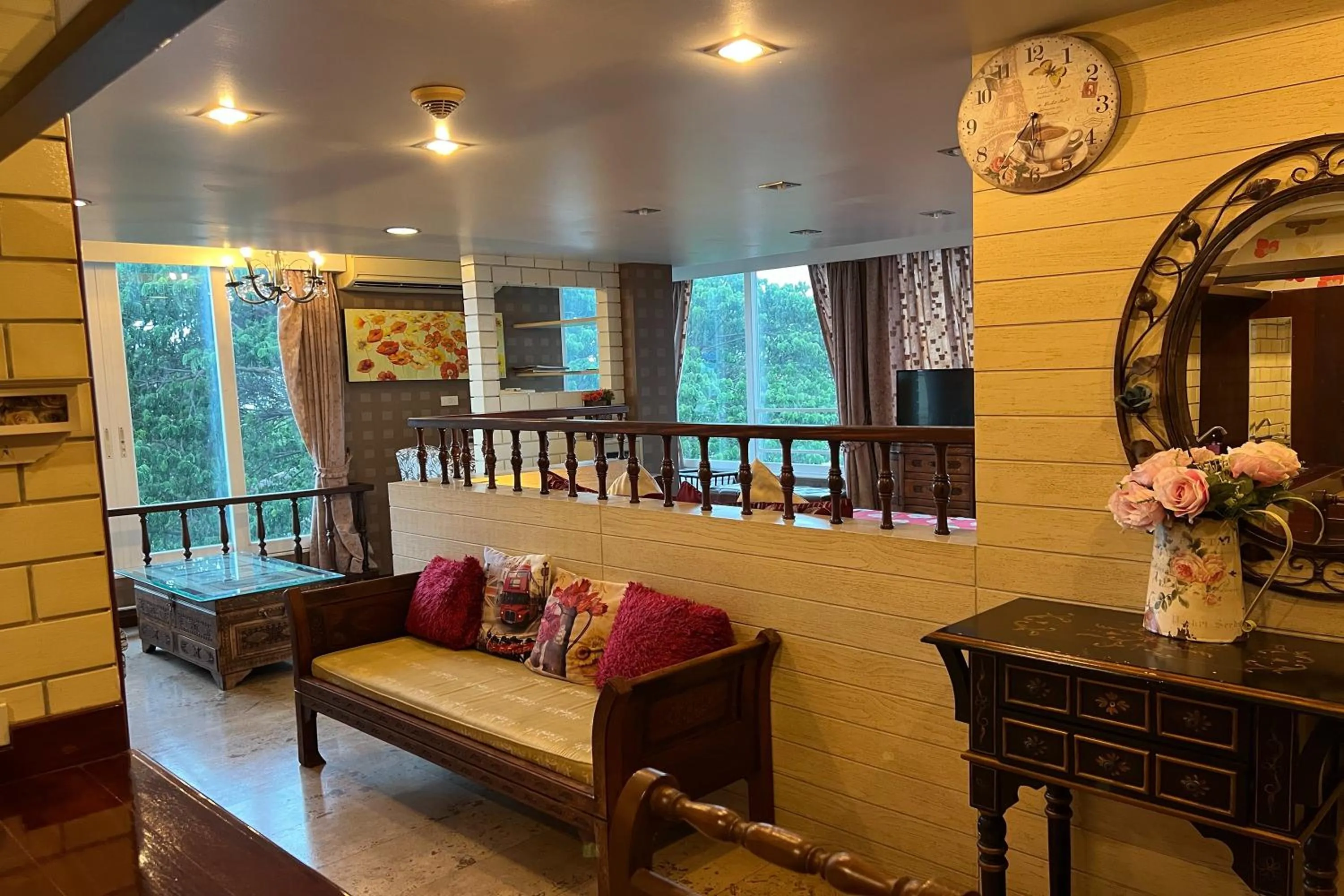 Seating area in Sabai Sabai@Sukhumvit Hotel