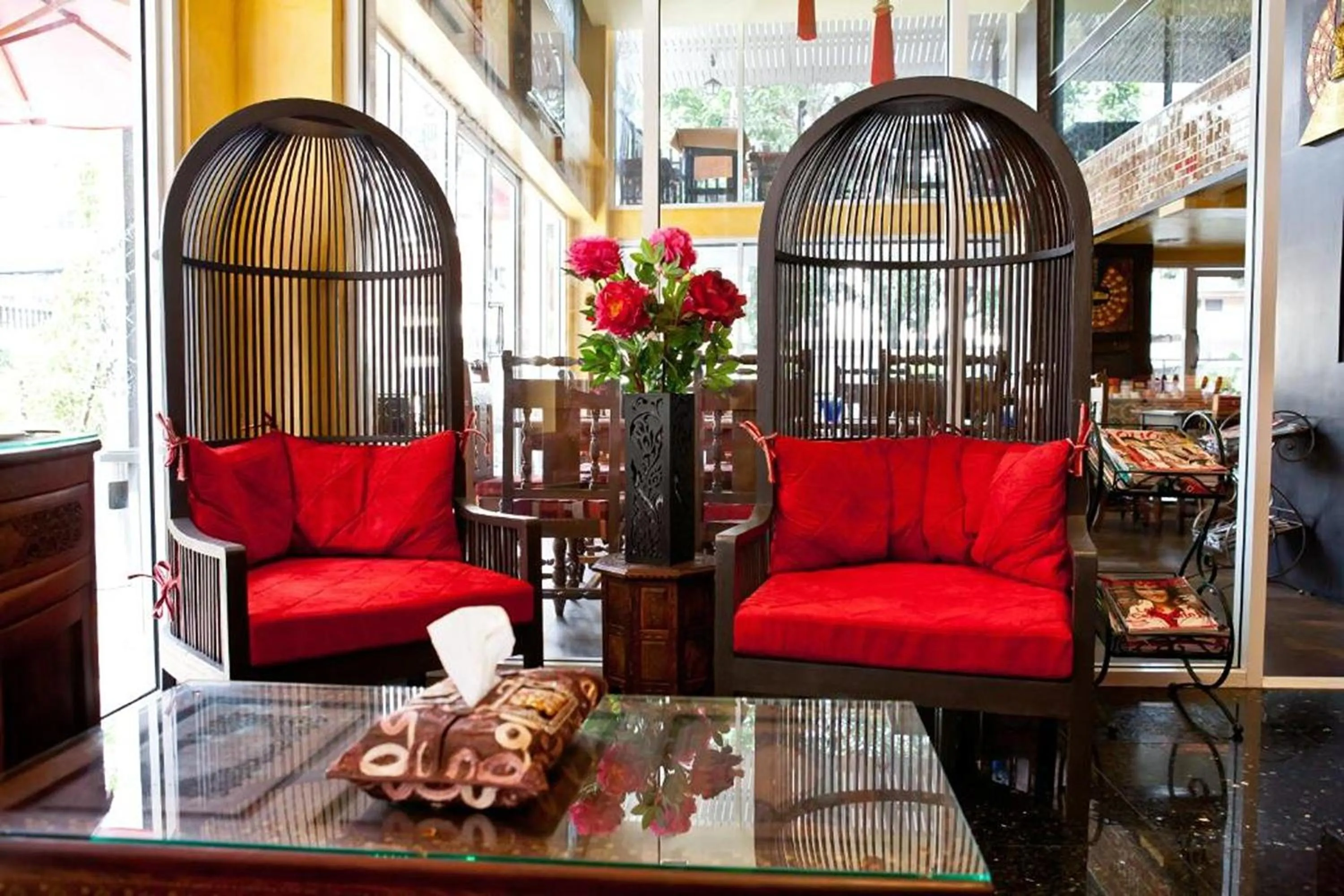 Seating area in Sabai Sabai@Sukhumvit Hotel