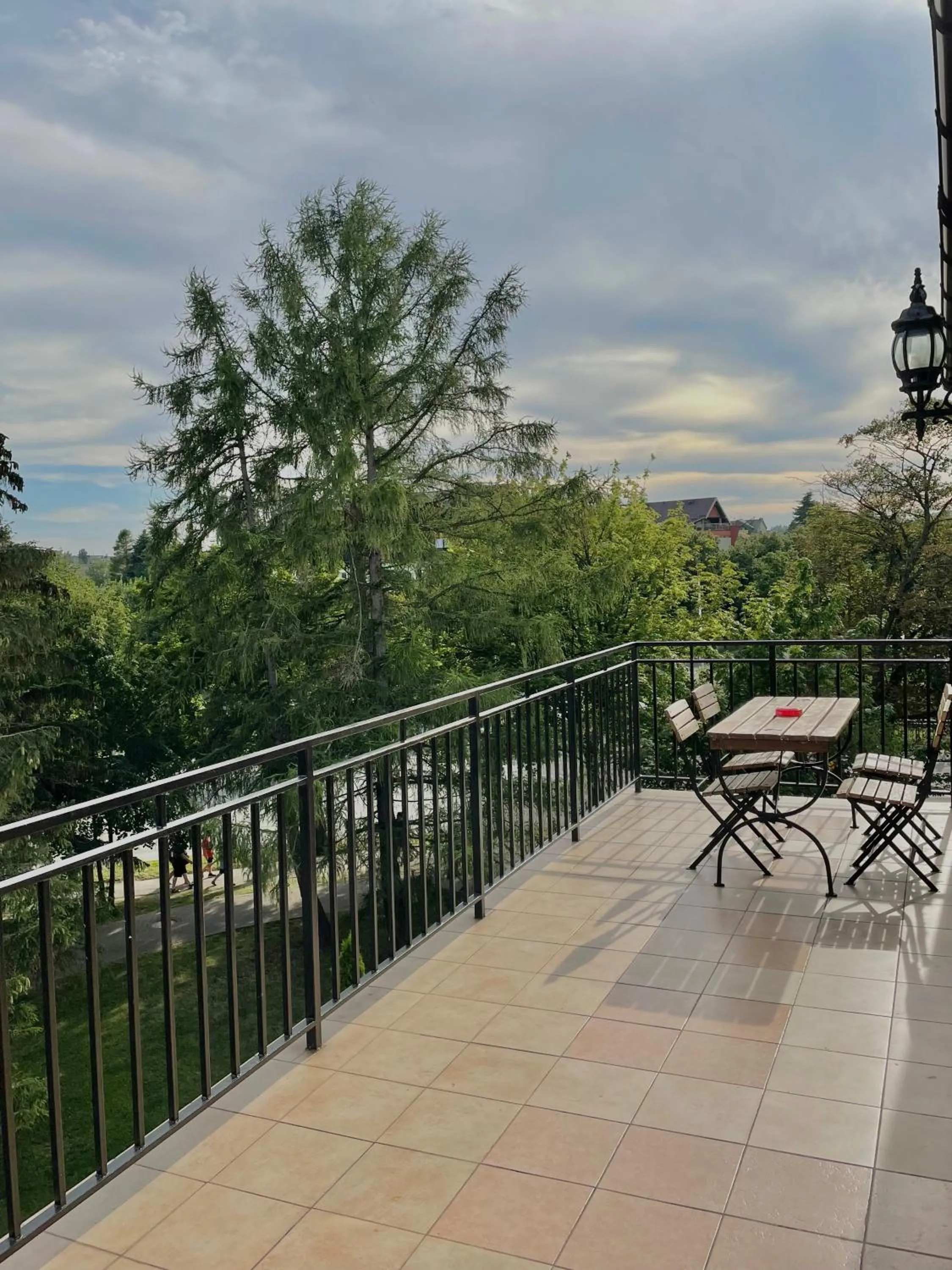 Balcony/Terrace in Titanic