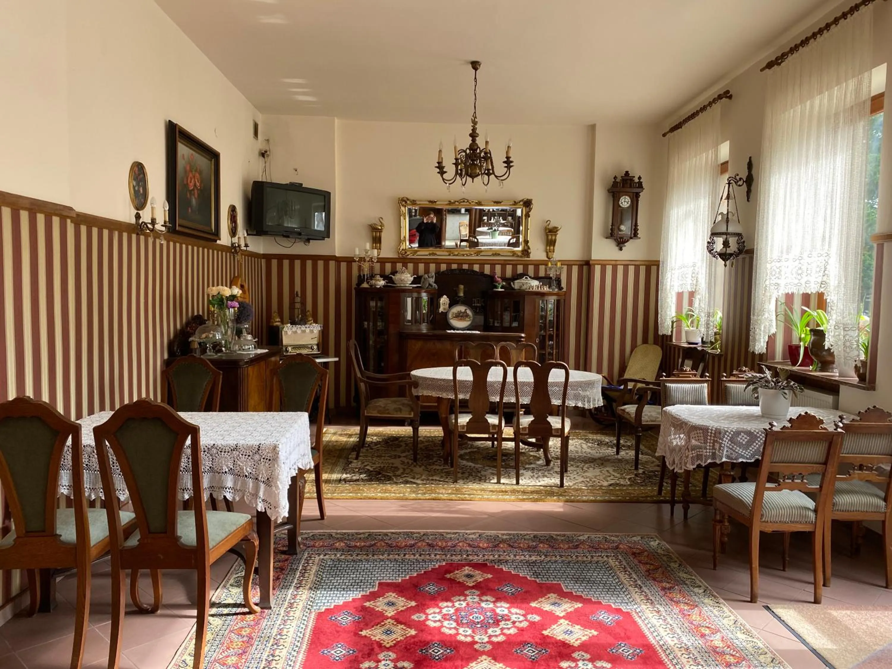 Seating area in Titanic