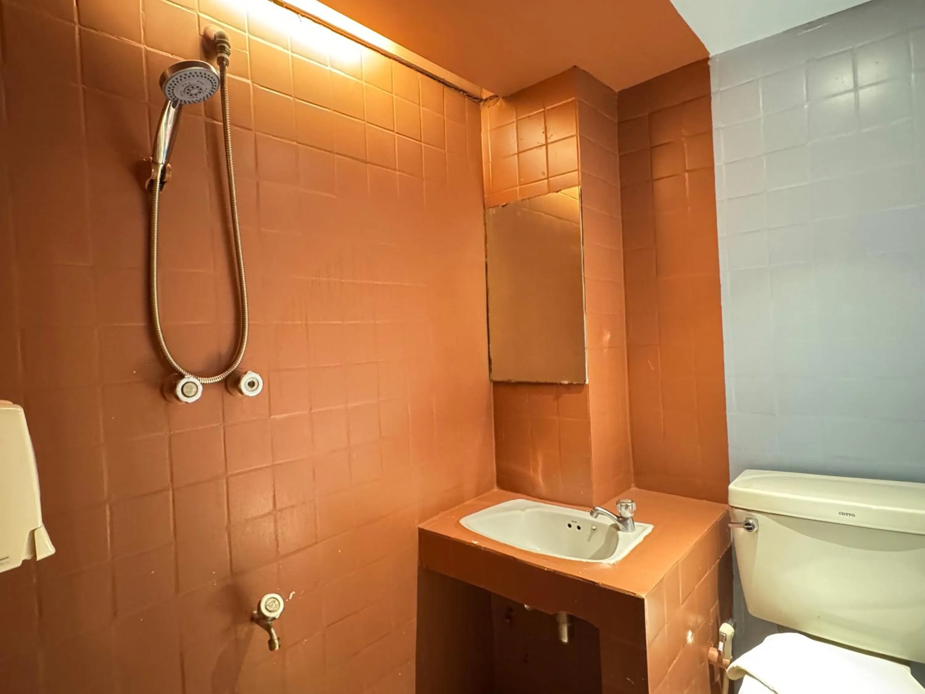 Bathroom in Lai Thai Guest House