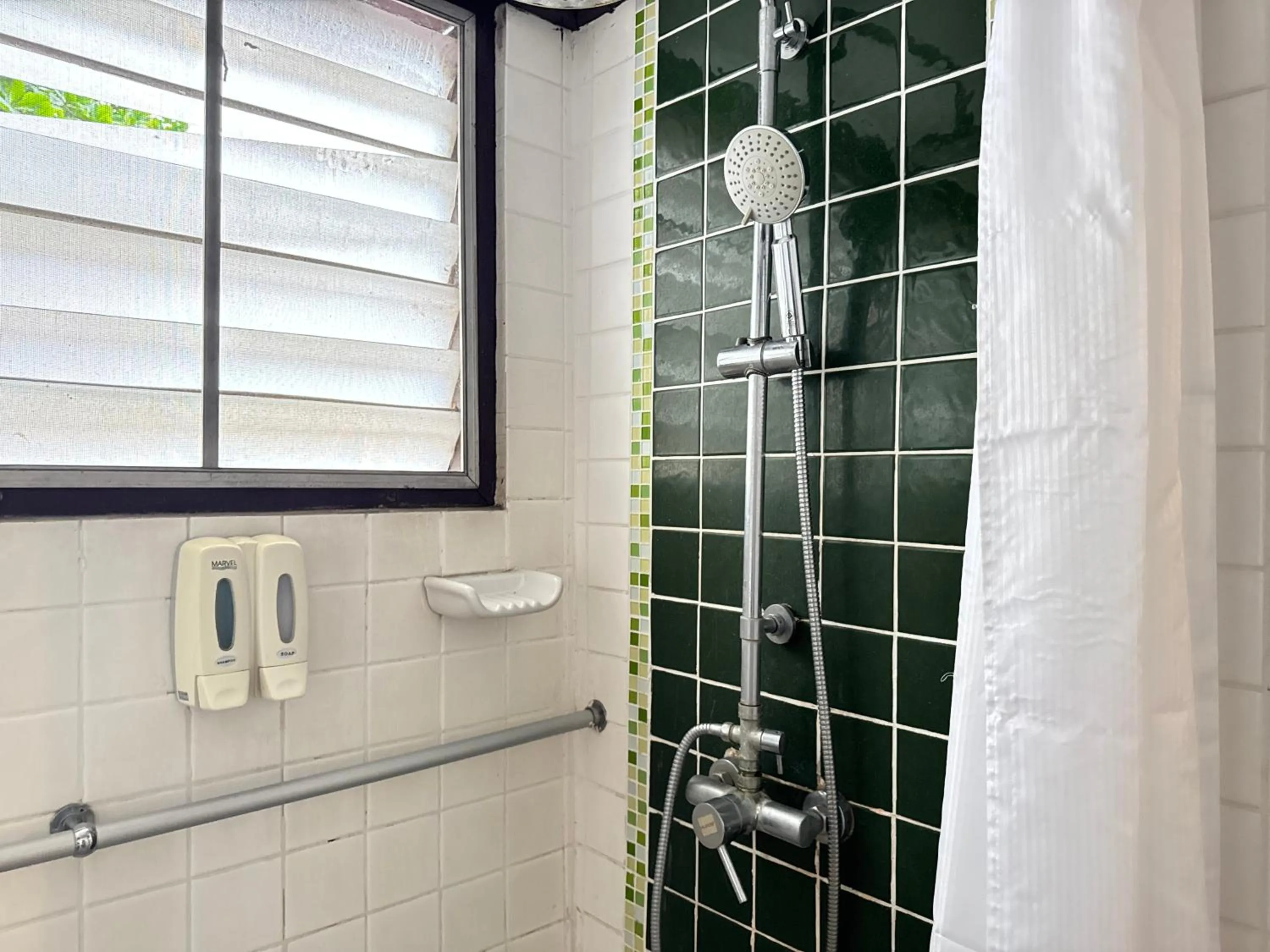 Bathroom in Lai Thai Guest House