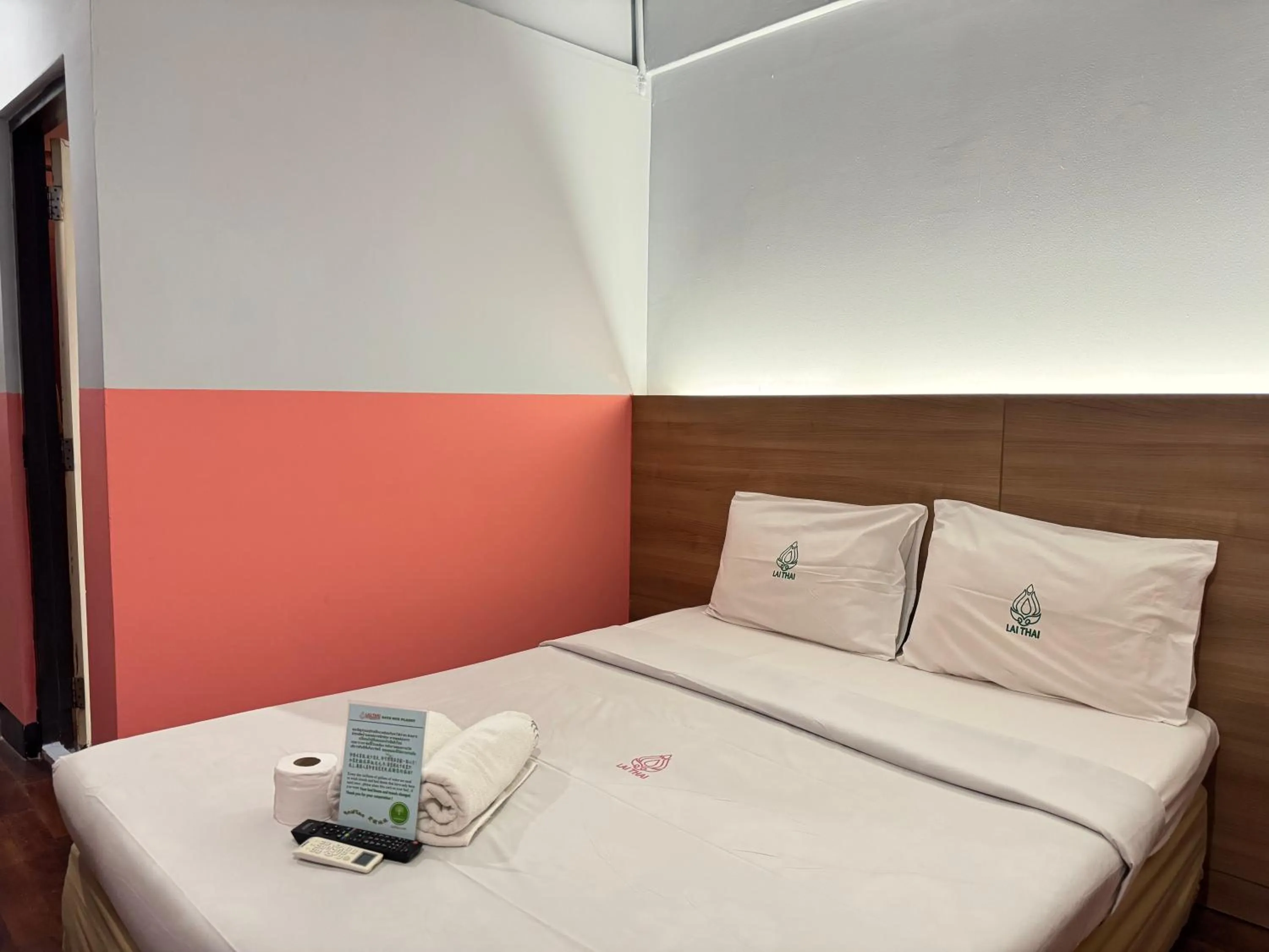 Bed in Lai Thai Guest House