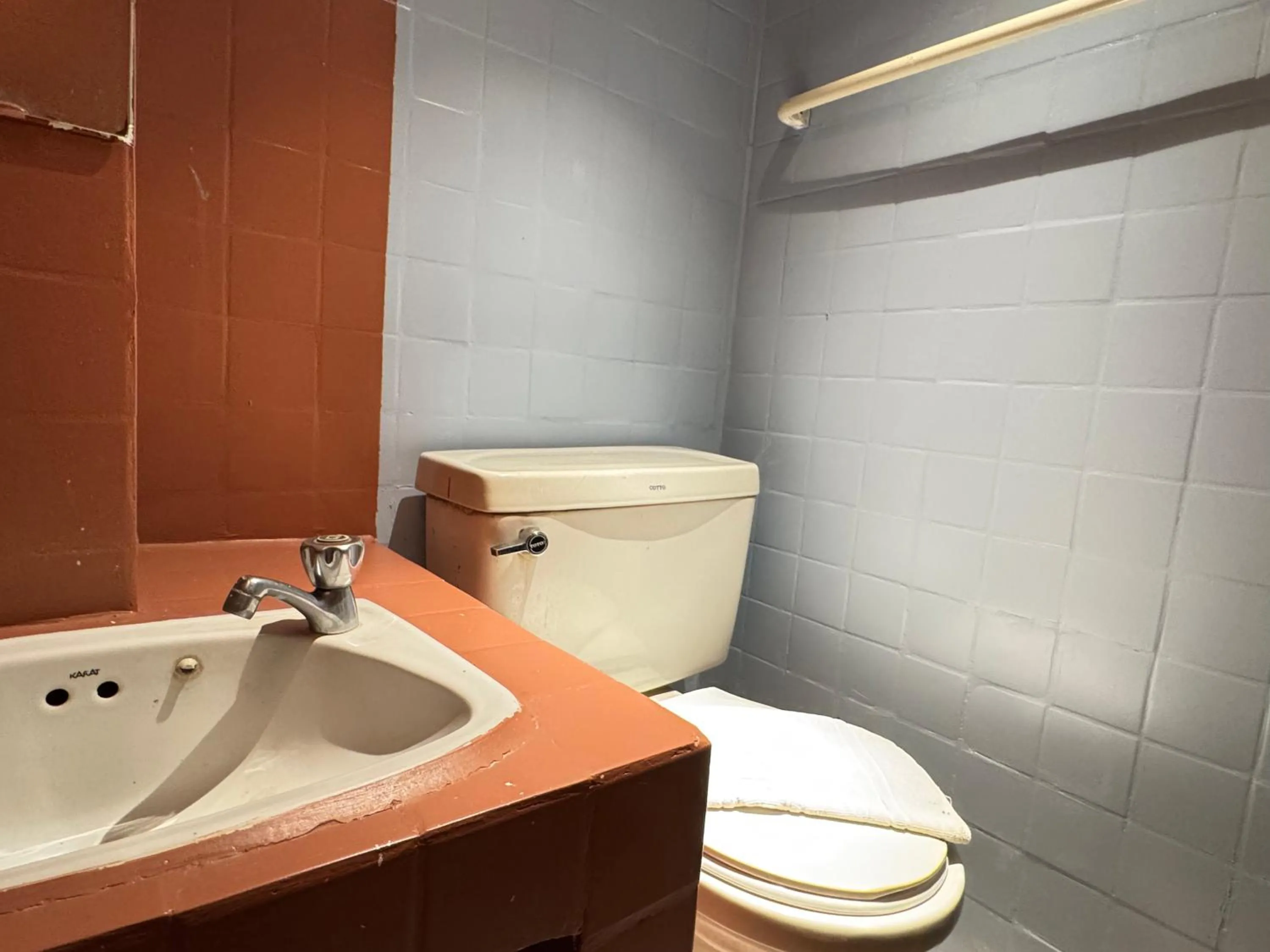 Bathroom in Lai Thai Guest House