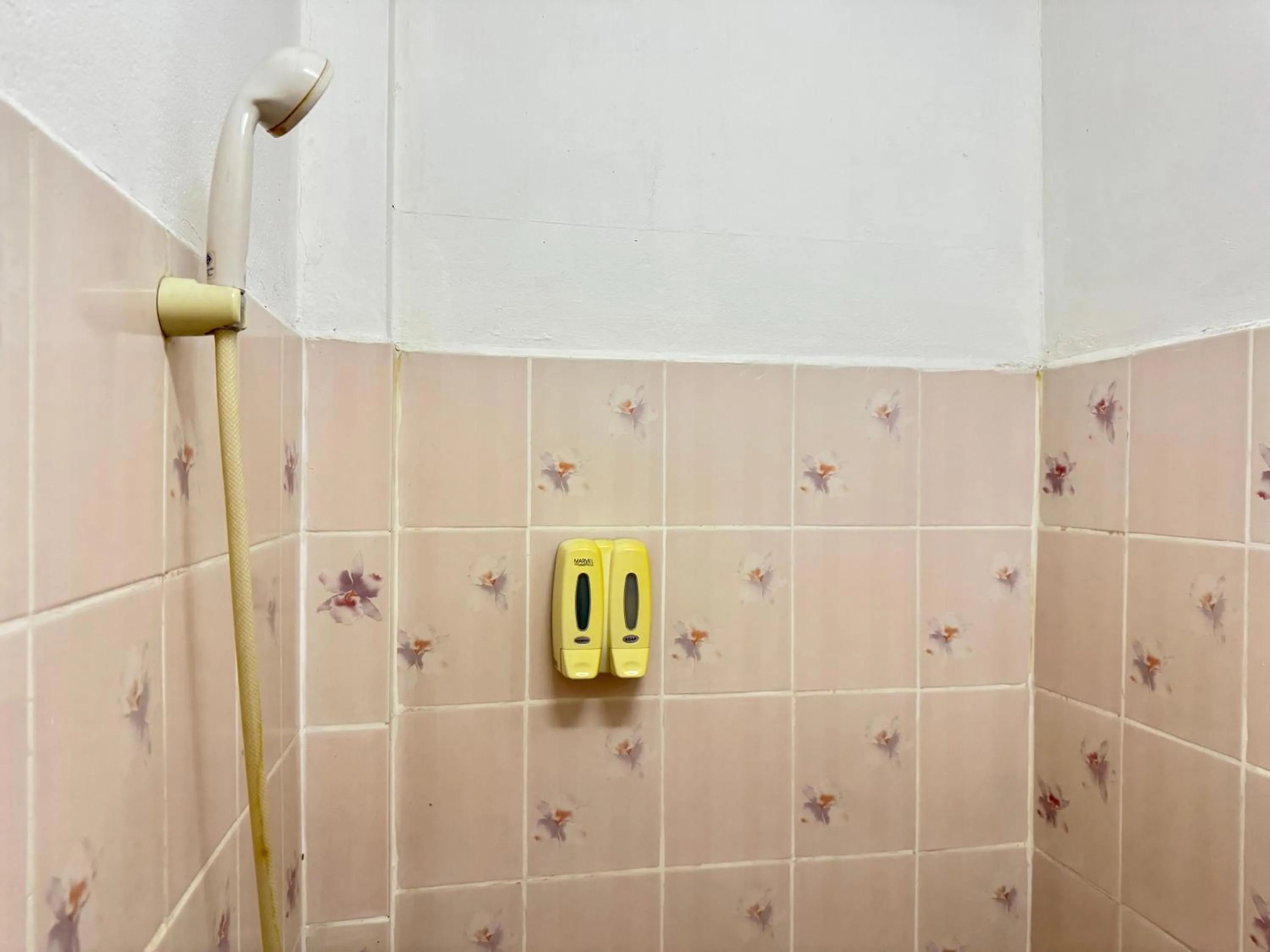 Bathroom in Lai Thai Guest House