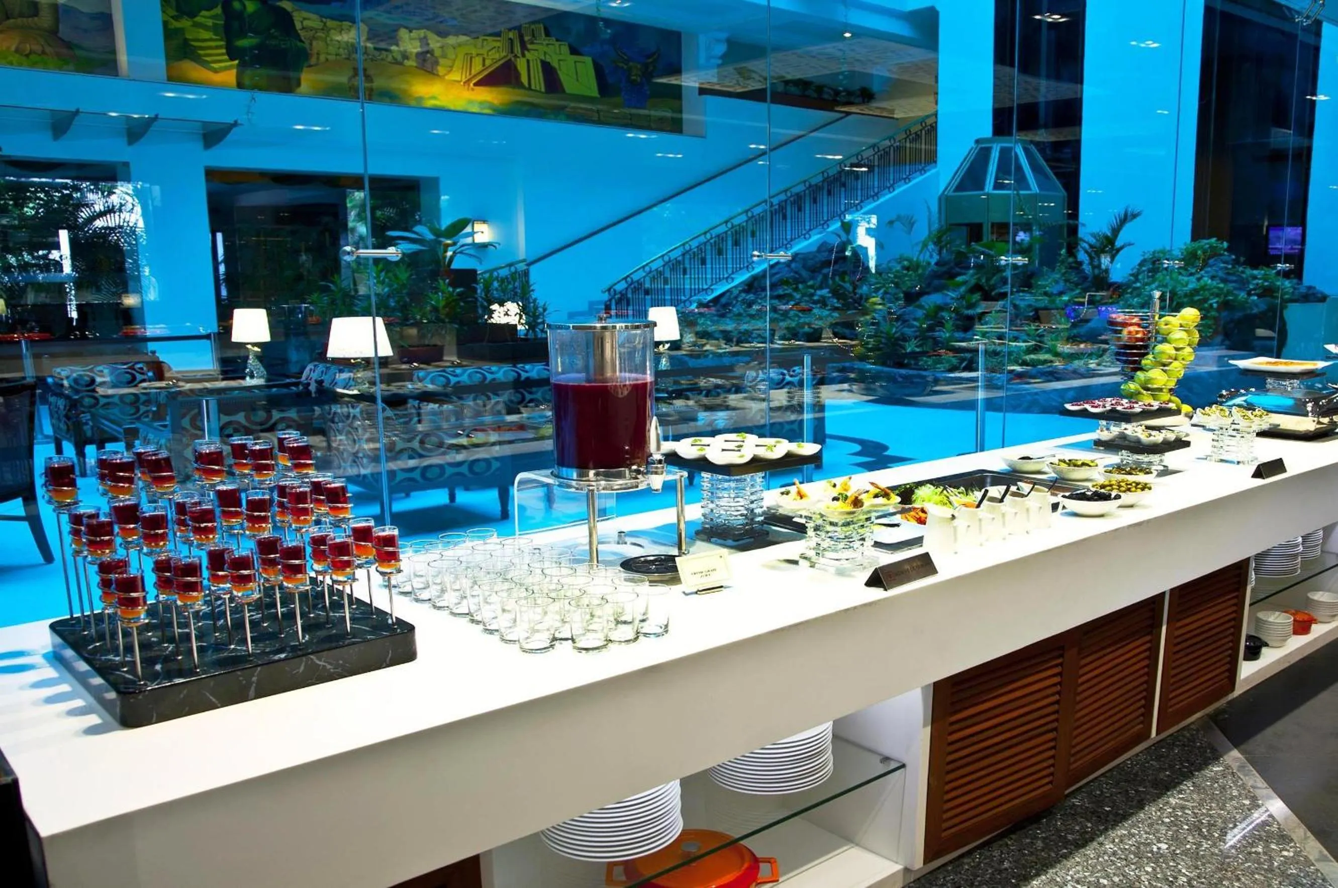 Restaurant/places to eat in Radha Regent, Chennai