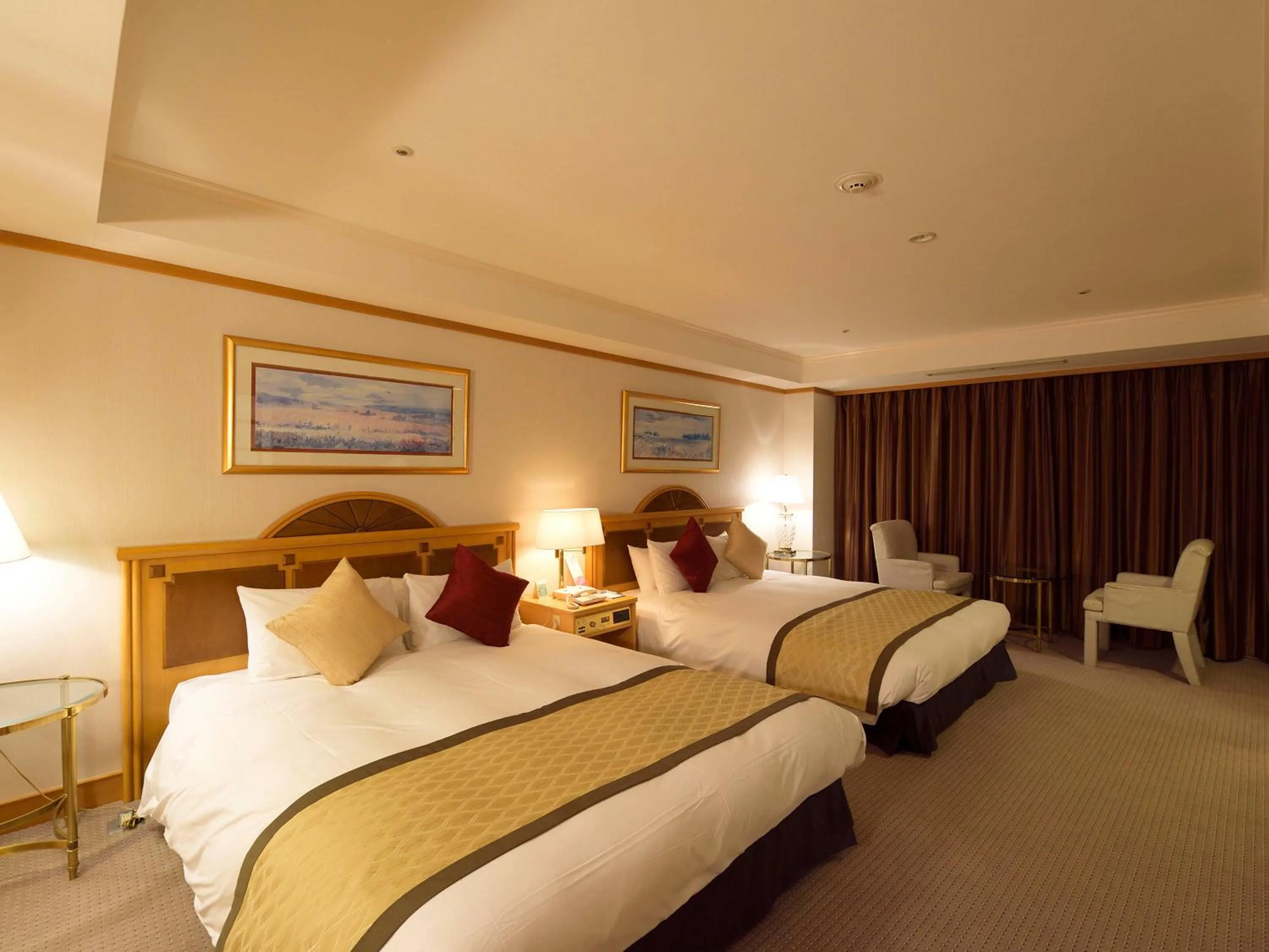 Photo of the whole room, Bed in Narita Tobu Hotel Airport