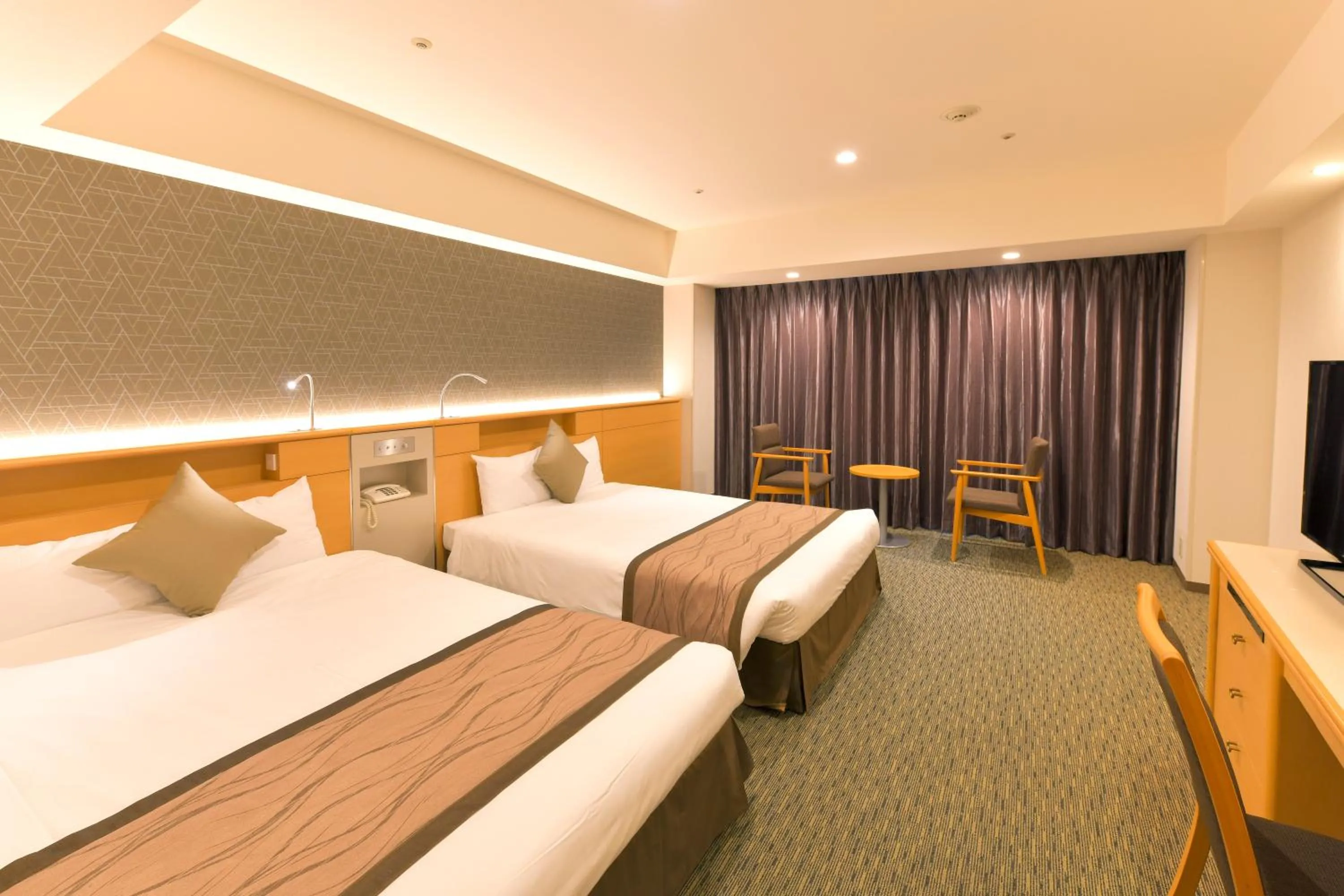 Photo of the whole room, Bed in Narita Tobu Hotel Airport