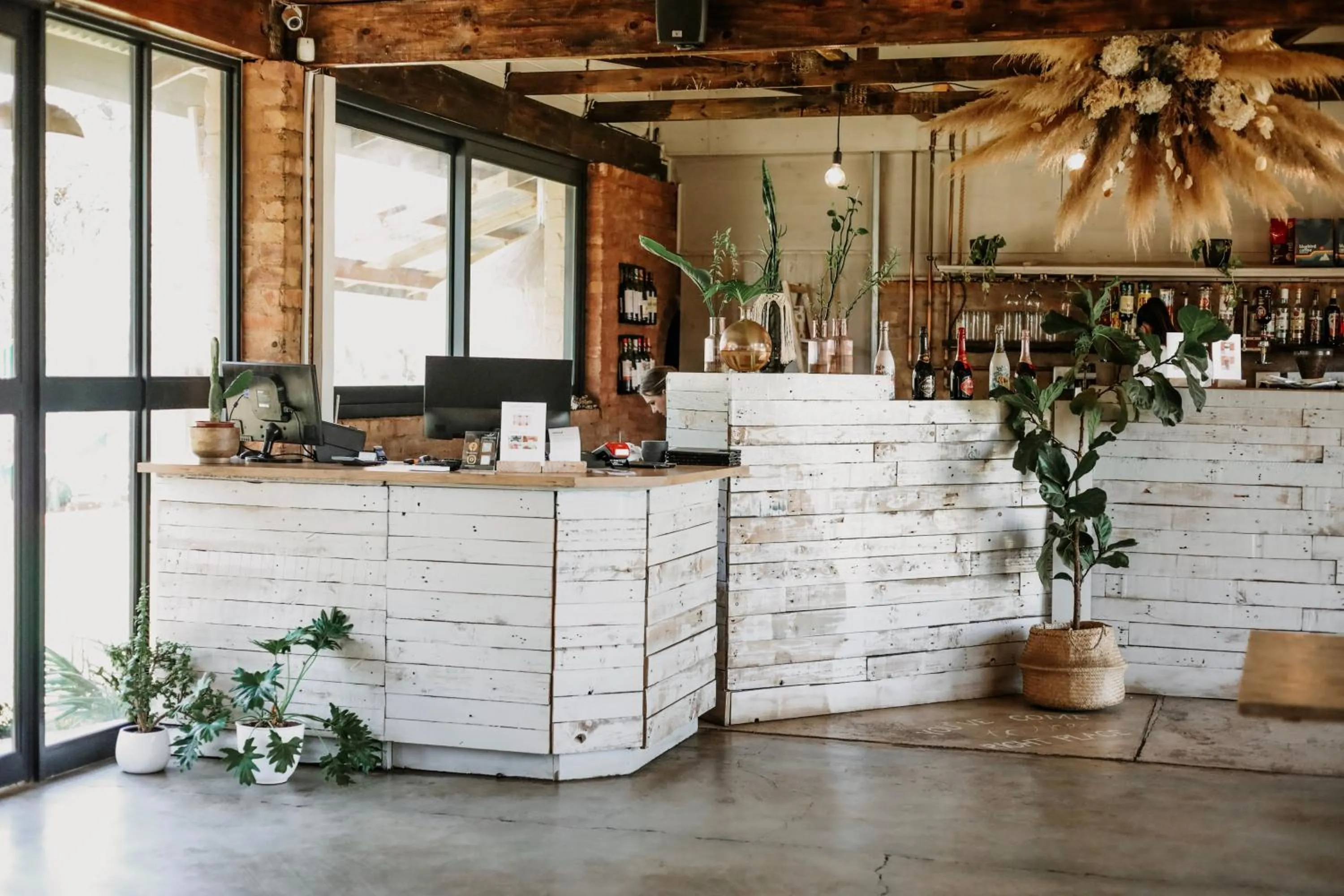 Restaurant/places to eat in Lighthouse Guesthouse & Cafe