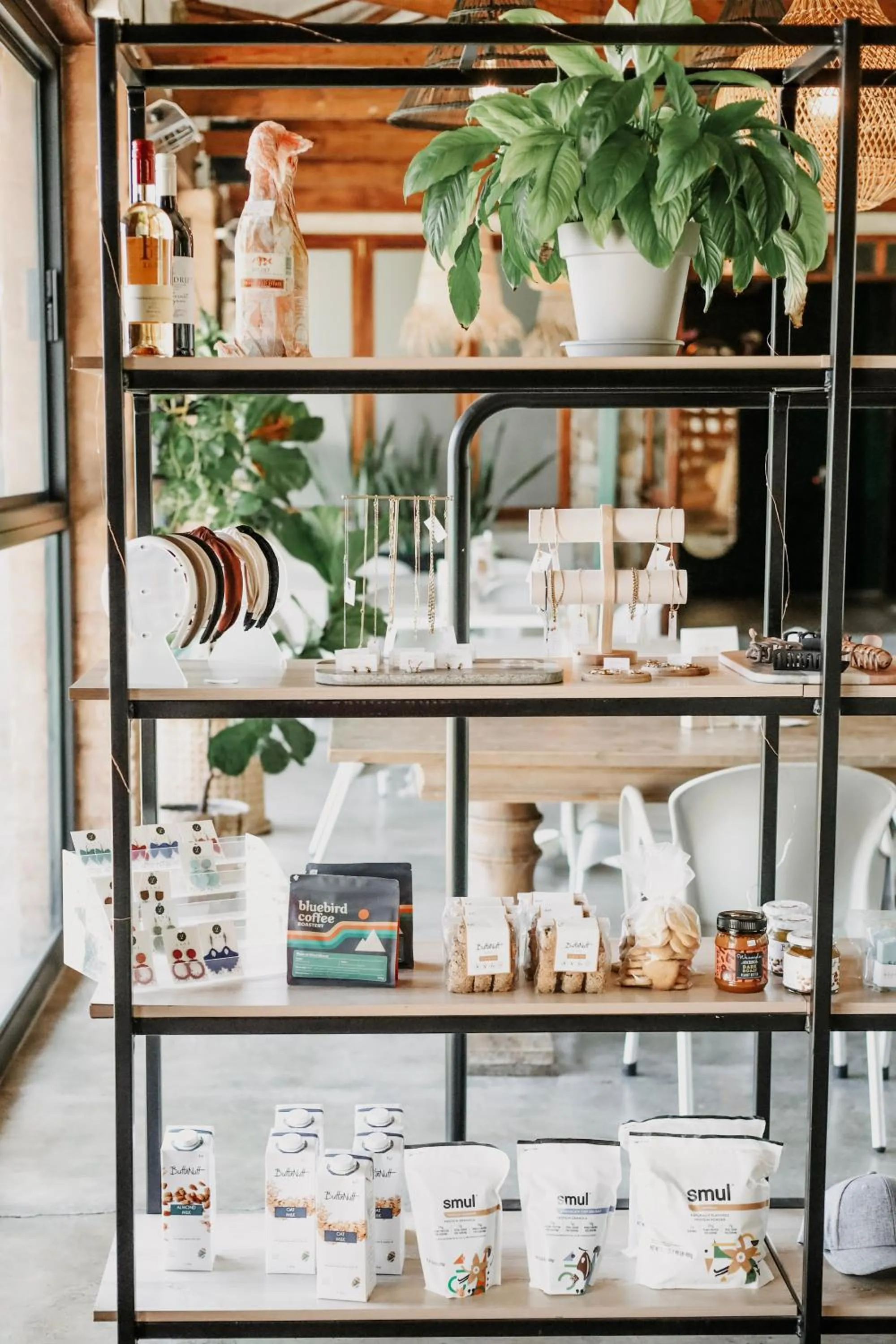 Restaurant/places to eat in Lighthouse Guesthouse & Cafe