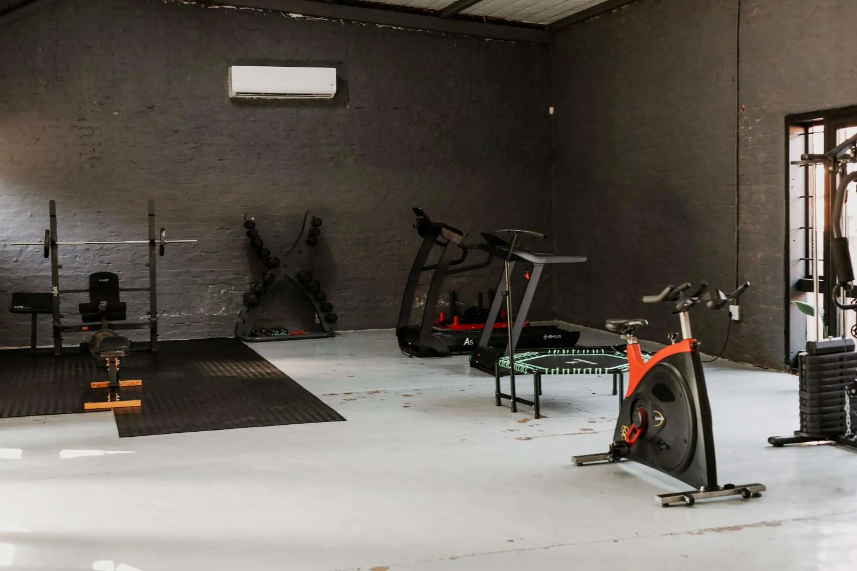 Fitness centre/facilities in Lighthouse Guesthouse & Cafe