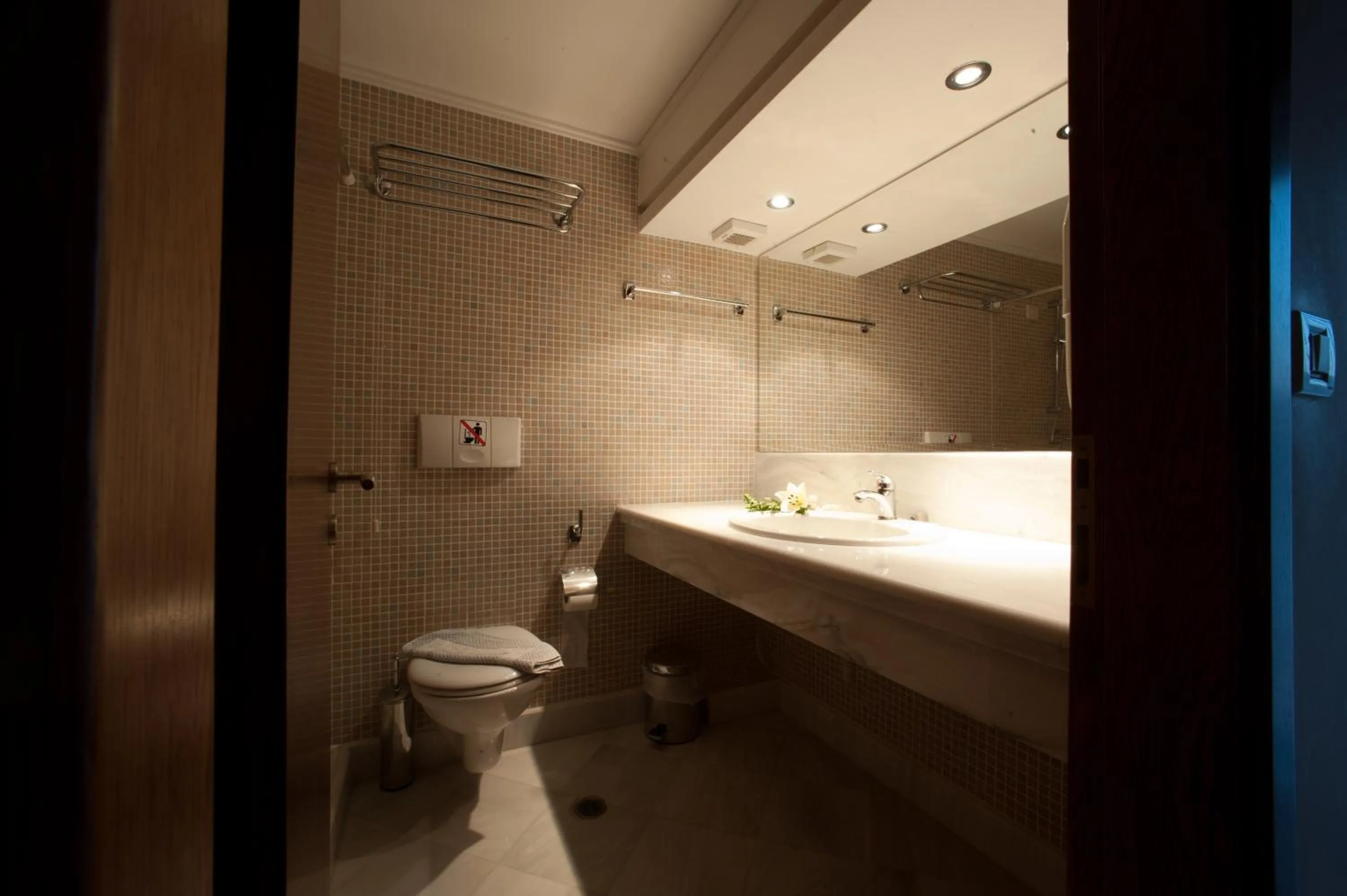 Bathroom in Elizabeth Suites