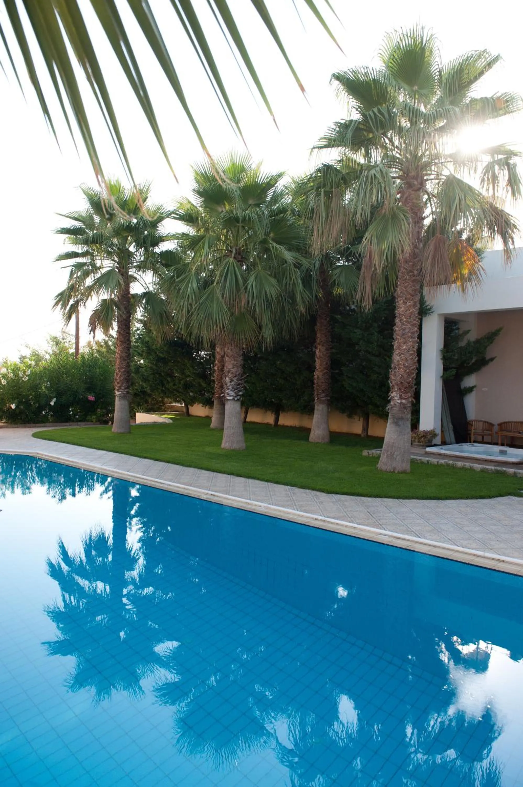 Day in Elizabeth Suites