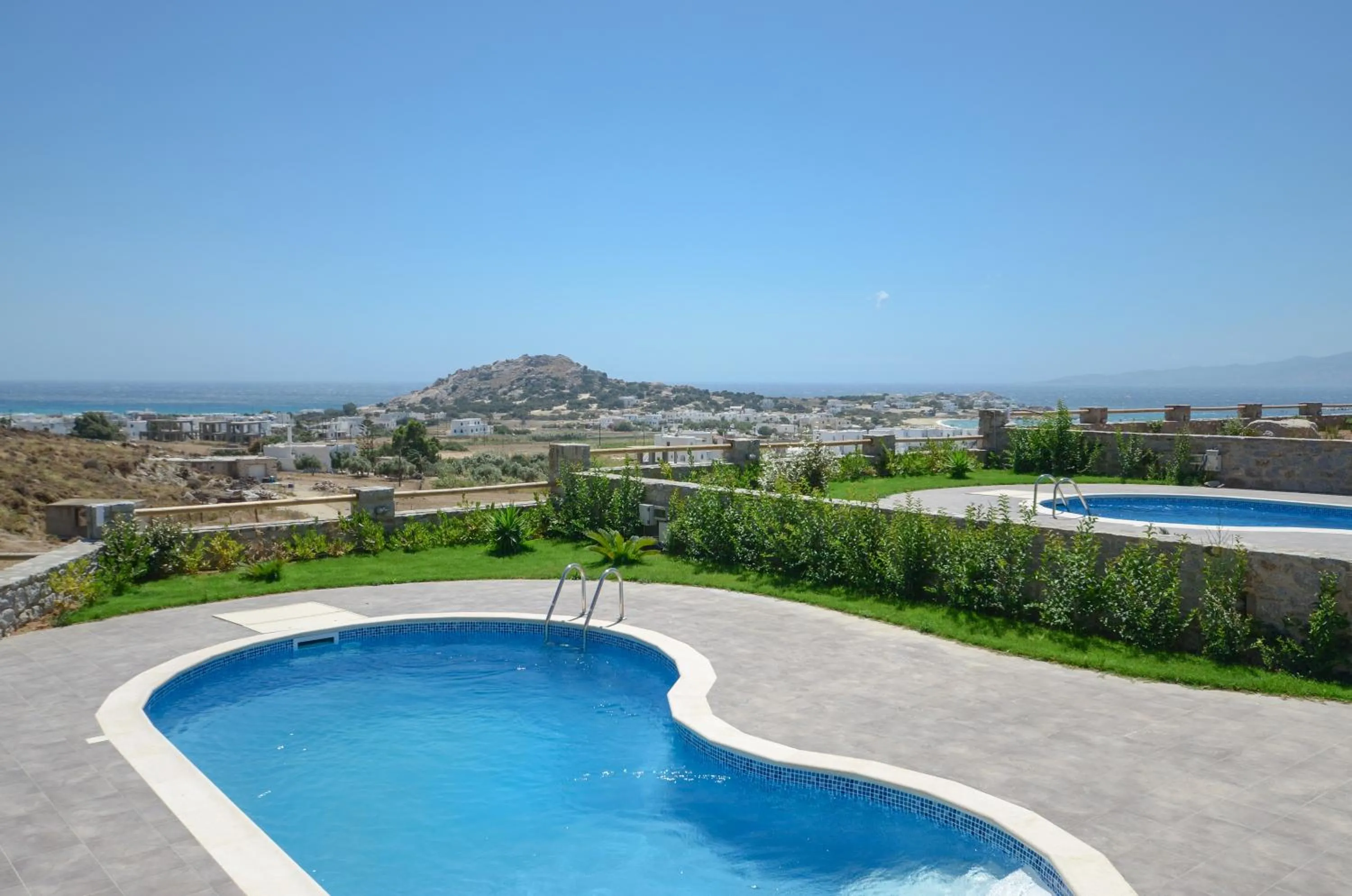 Spring in Naxos Luxury Villas
