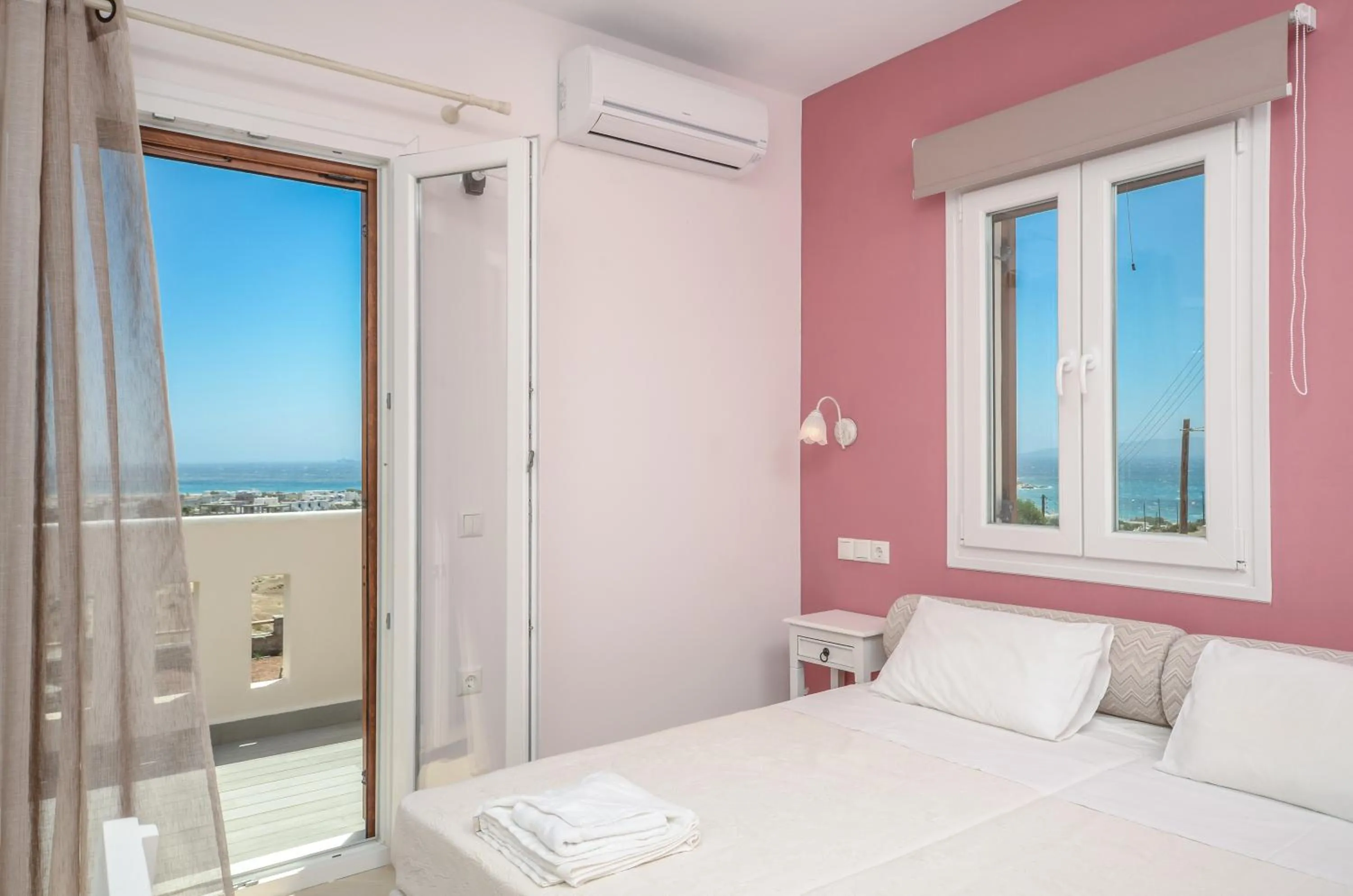 Spring, Bed in Naxos Luxury Villas