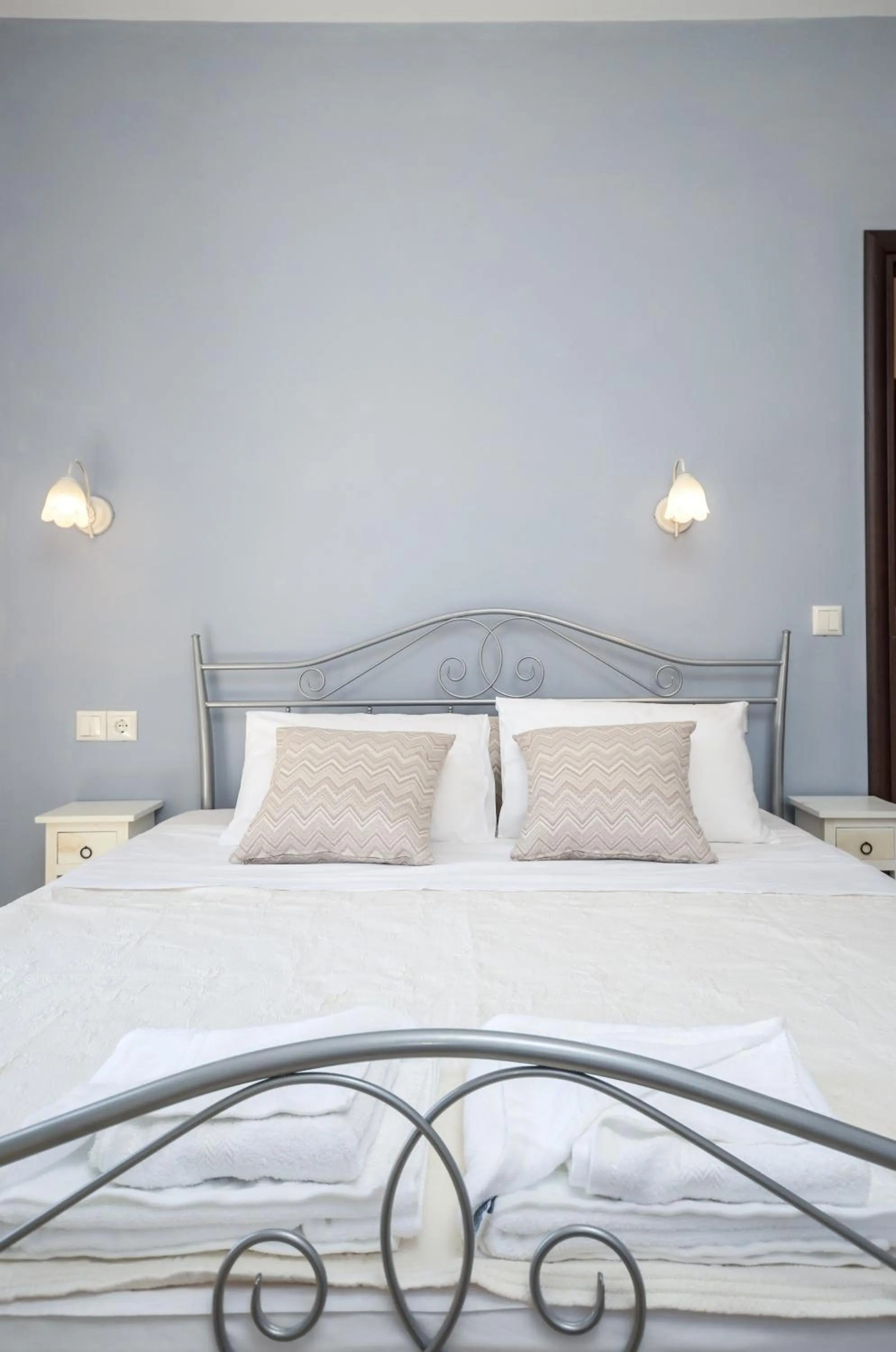 Spring, Bed in Naxos Luxury Villas